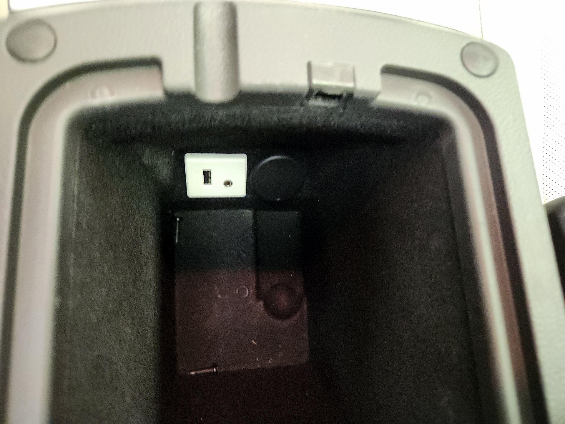 Thumbnail: 2016 Cadillac SRX - 19