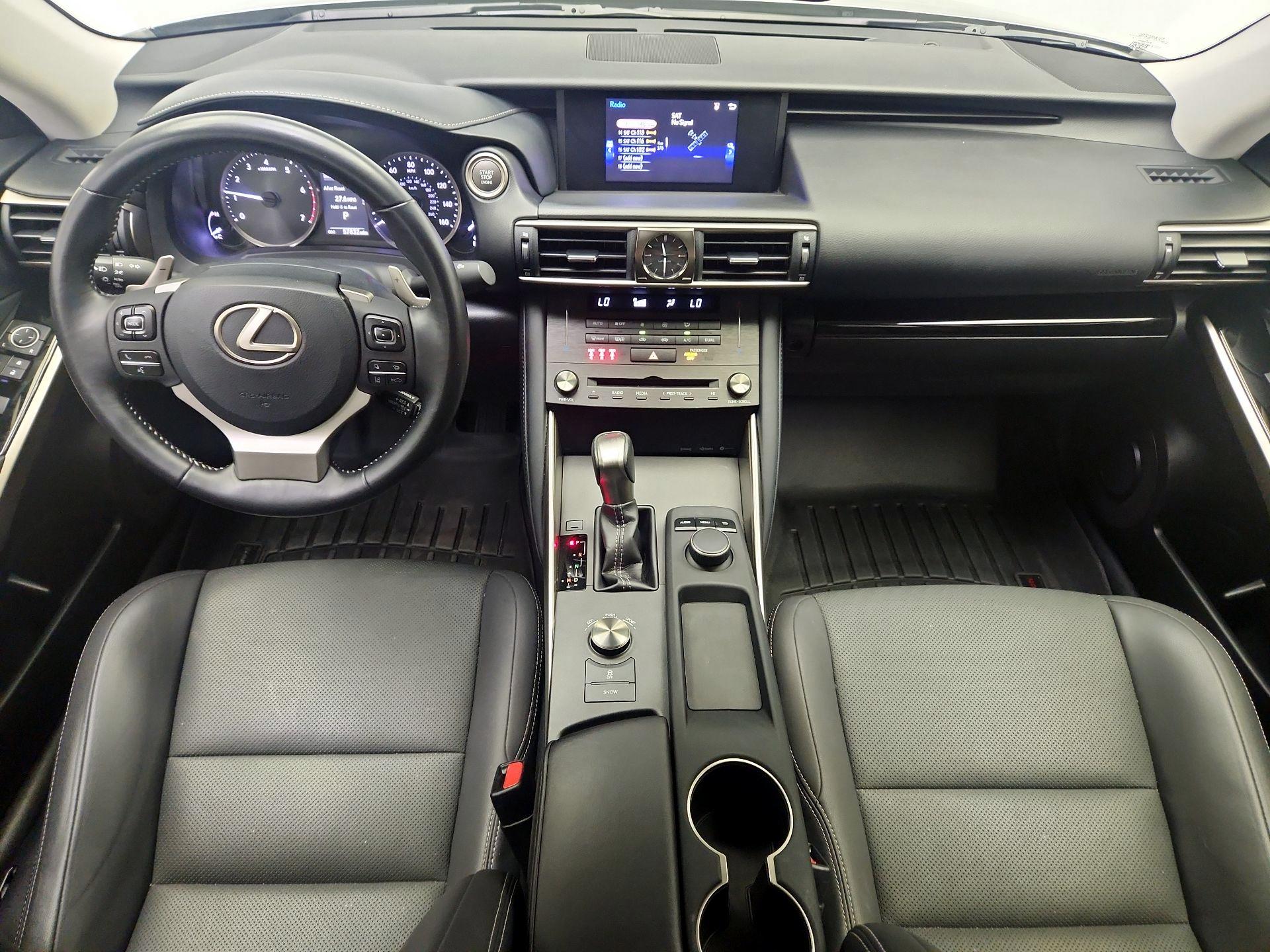 Thumbnail: 2019 Lexus IS - 9