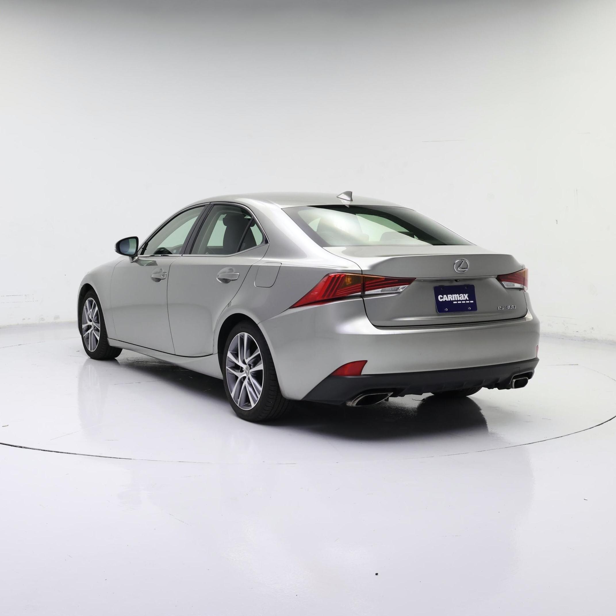 Thumbnail: 2019 Lexus IS - 2