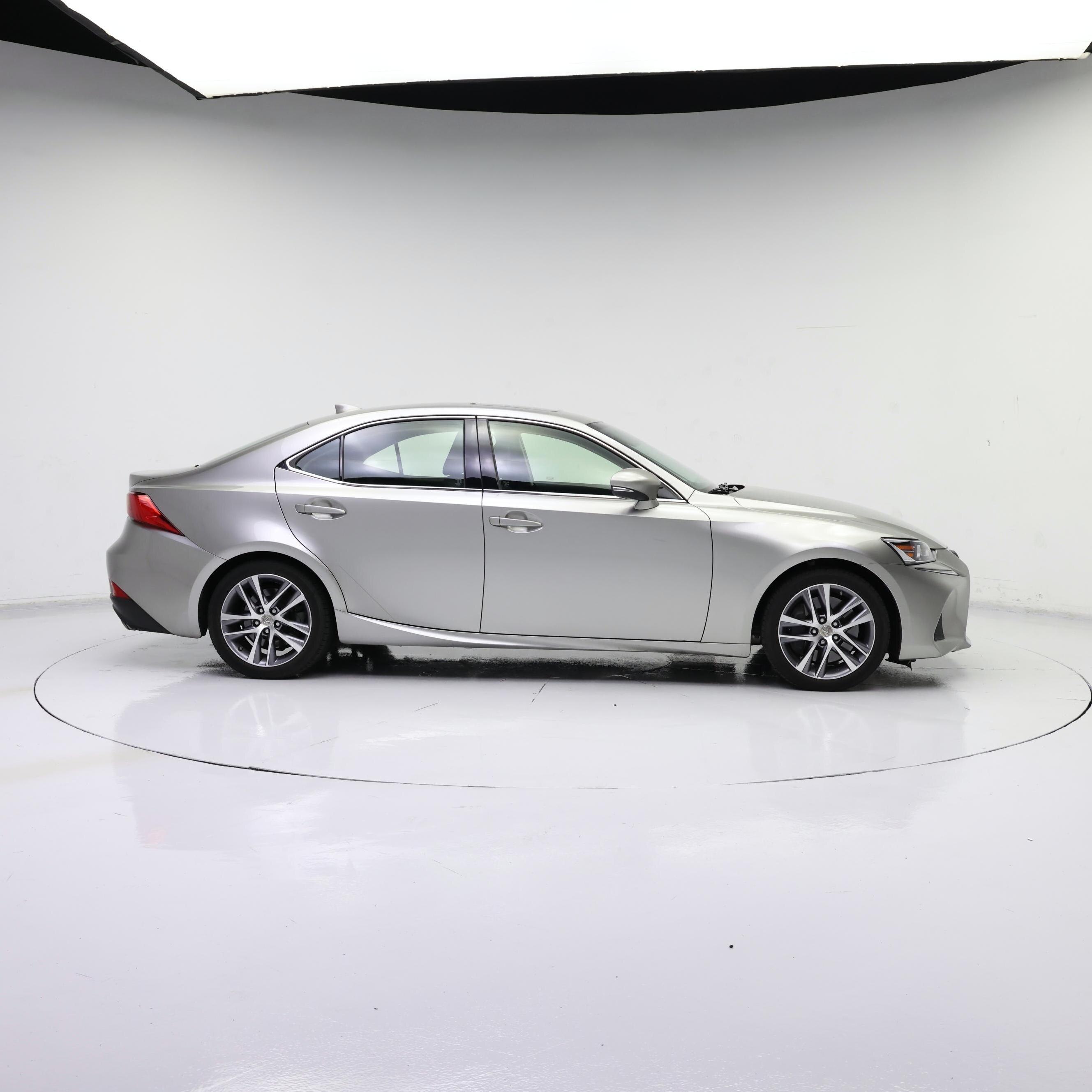 Thumbnail: 2019 Lexus IS - 7