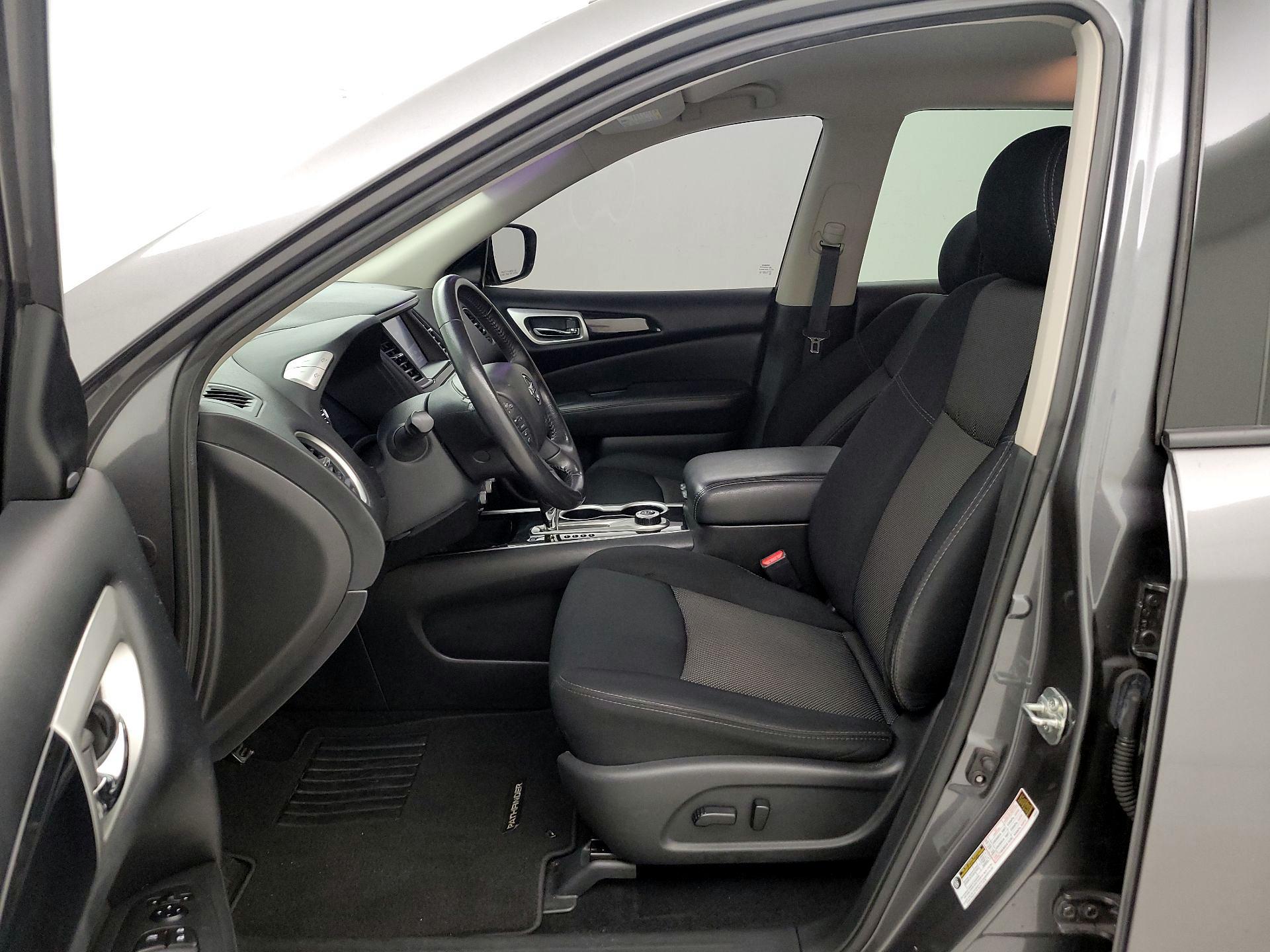 Thumbnail: 2019 Nissan Pathfinder - 11