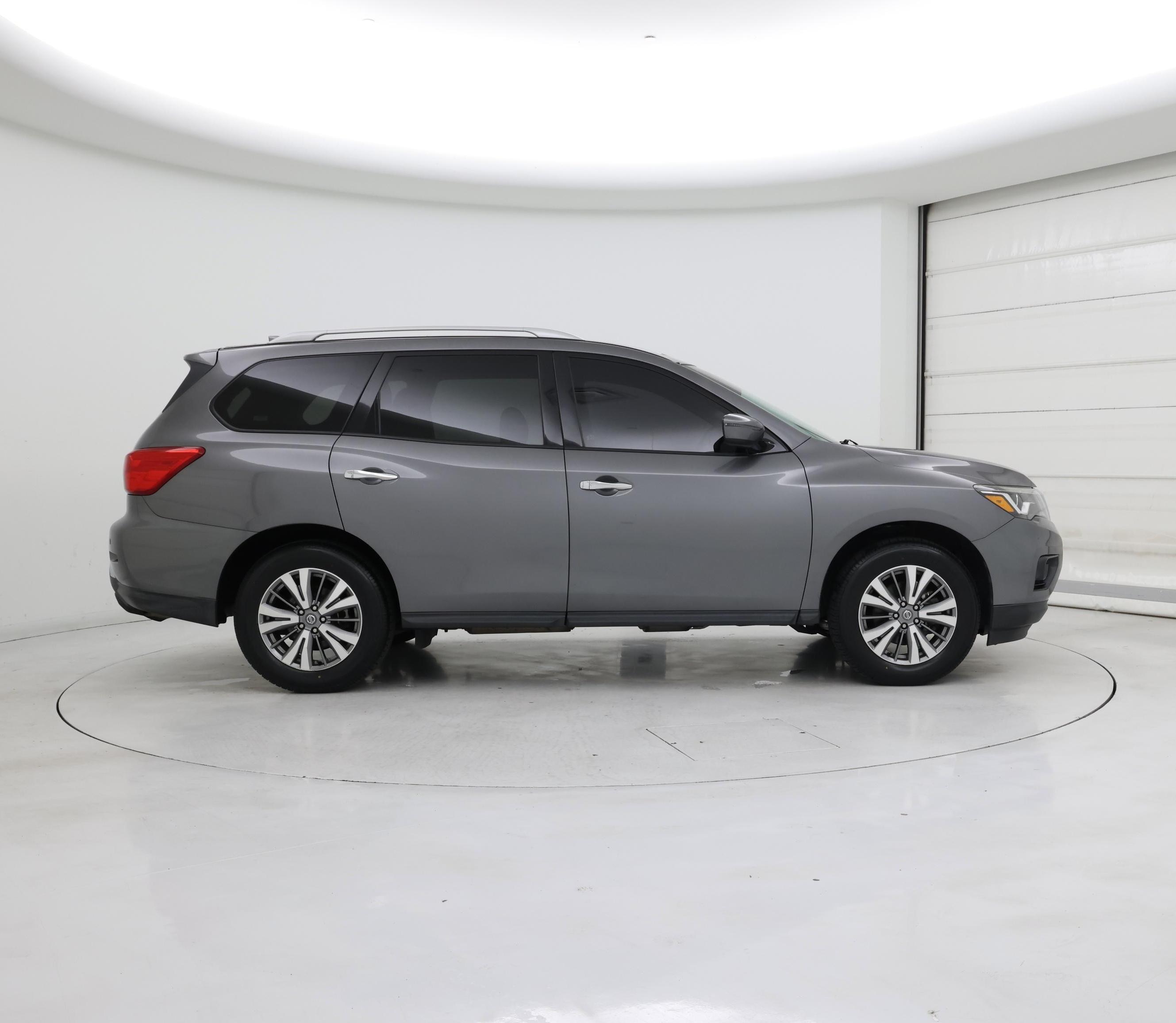 Thumbnail: 2019 Nissan Pathfinder - 7