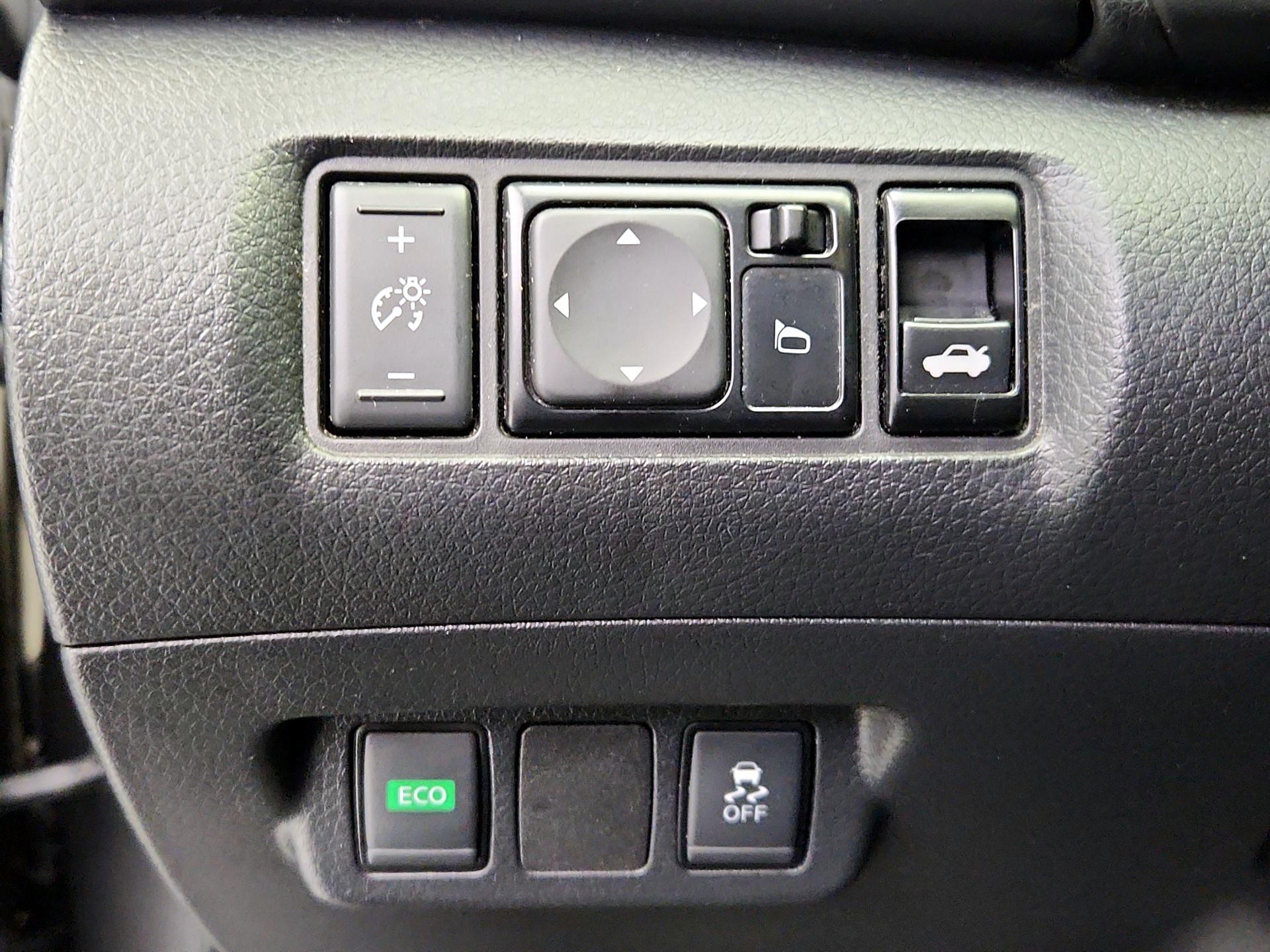 Thumbnail: 2019 Nissan Sentra - 13