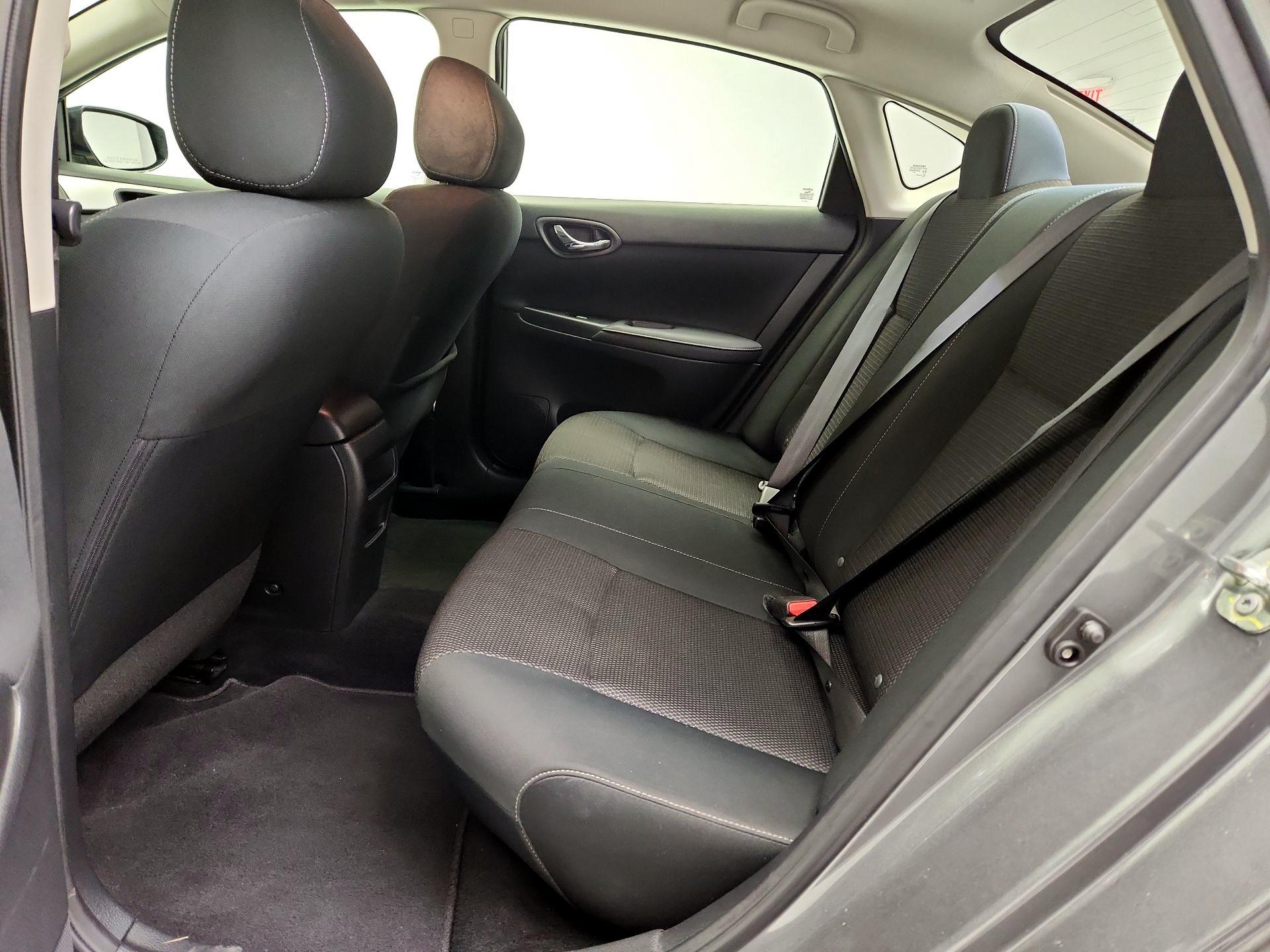 Thumbnail: 2019 Nissan Sentra - 19