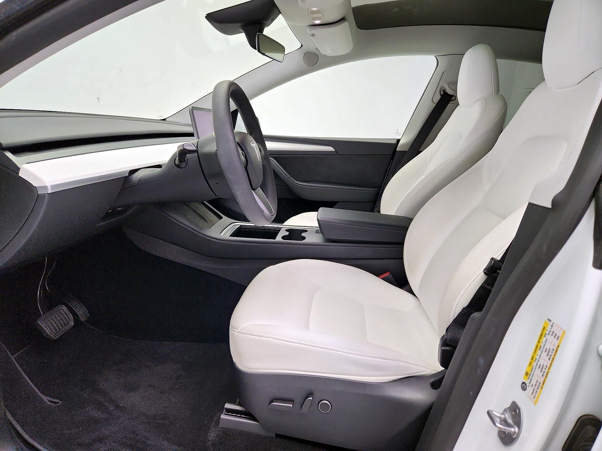 Thumbnail: 2023 Tesla Model Y - 11