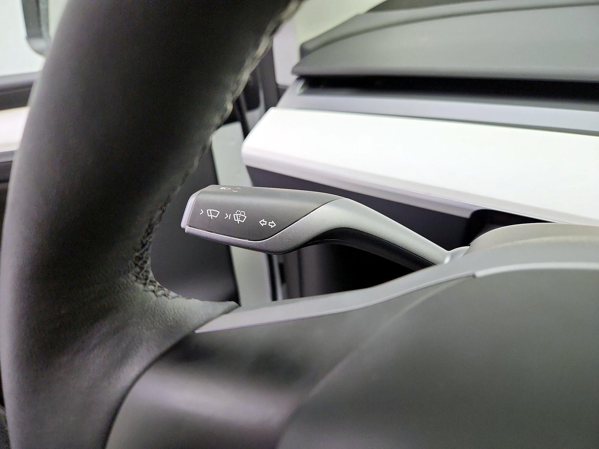 Thumbnail: 2023 Tesla Model Y - 13