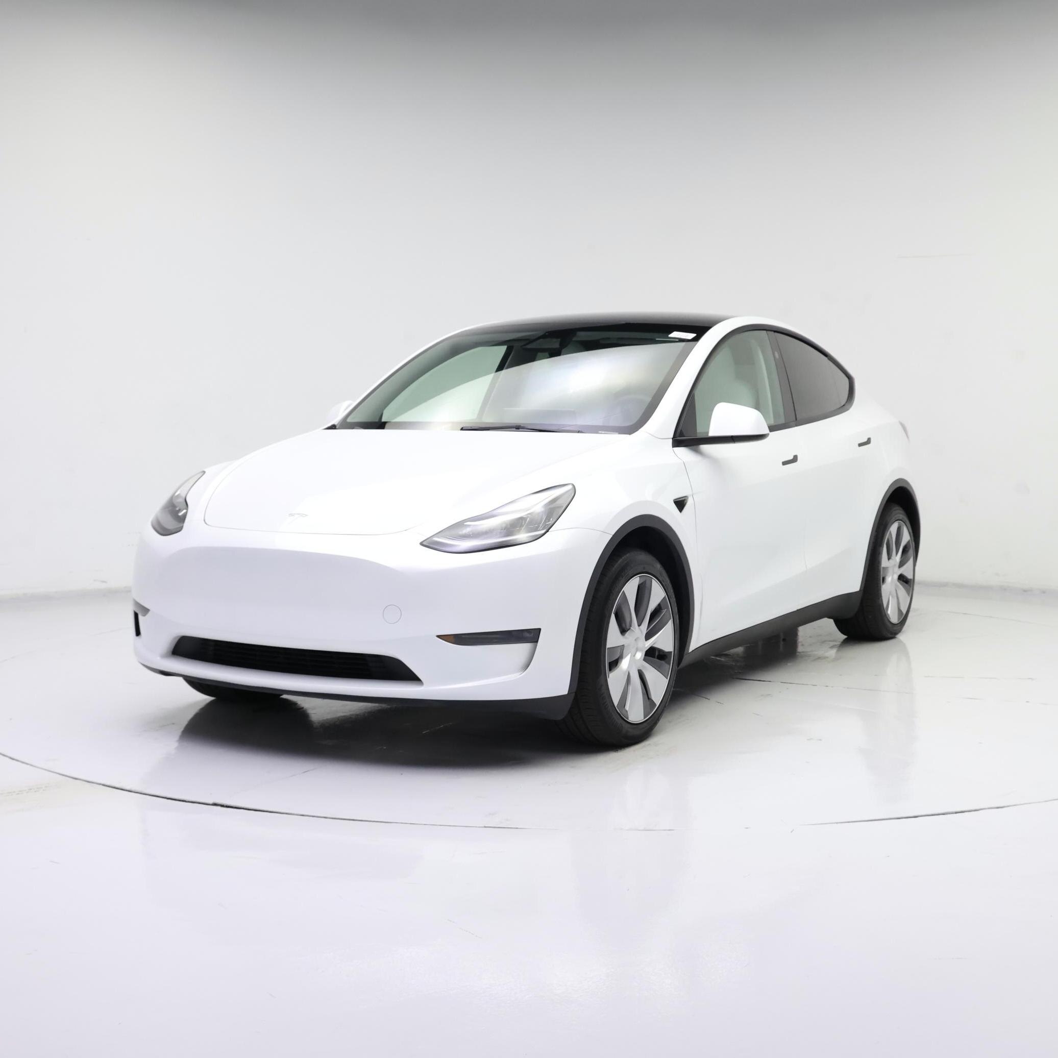 Thumbnail: 2023 Tesla Model Y - 4