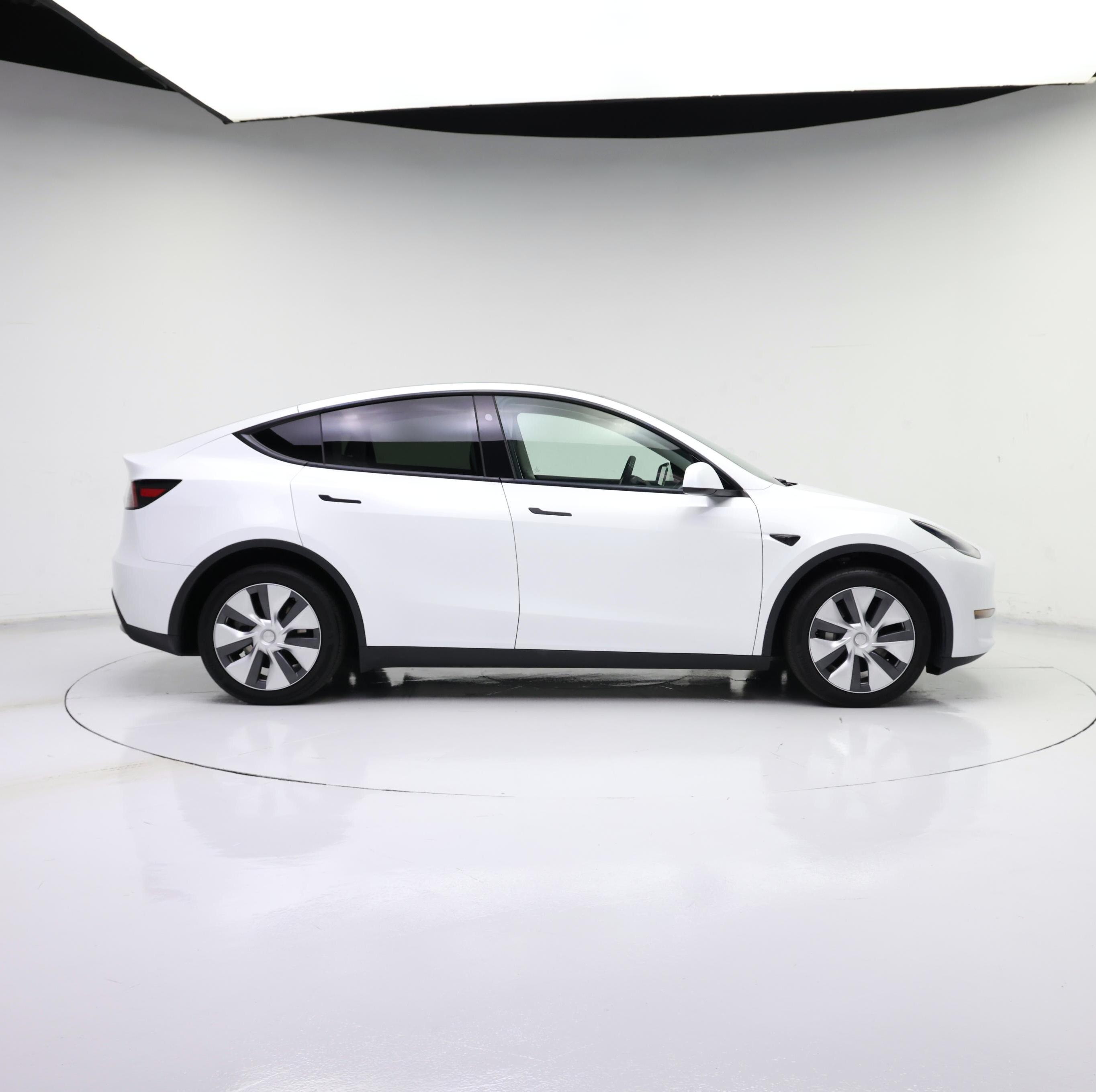 Thumbnail: 2023 Tesla Model Y - 7