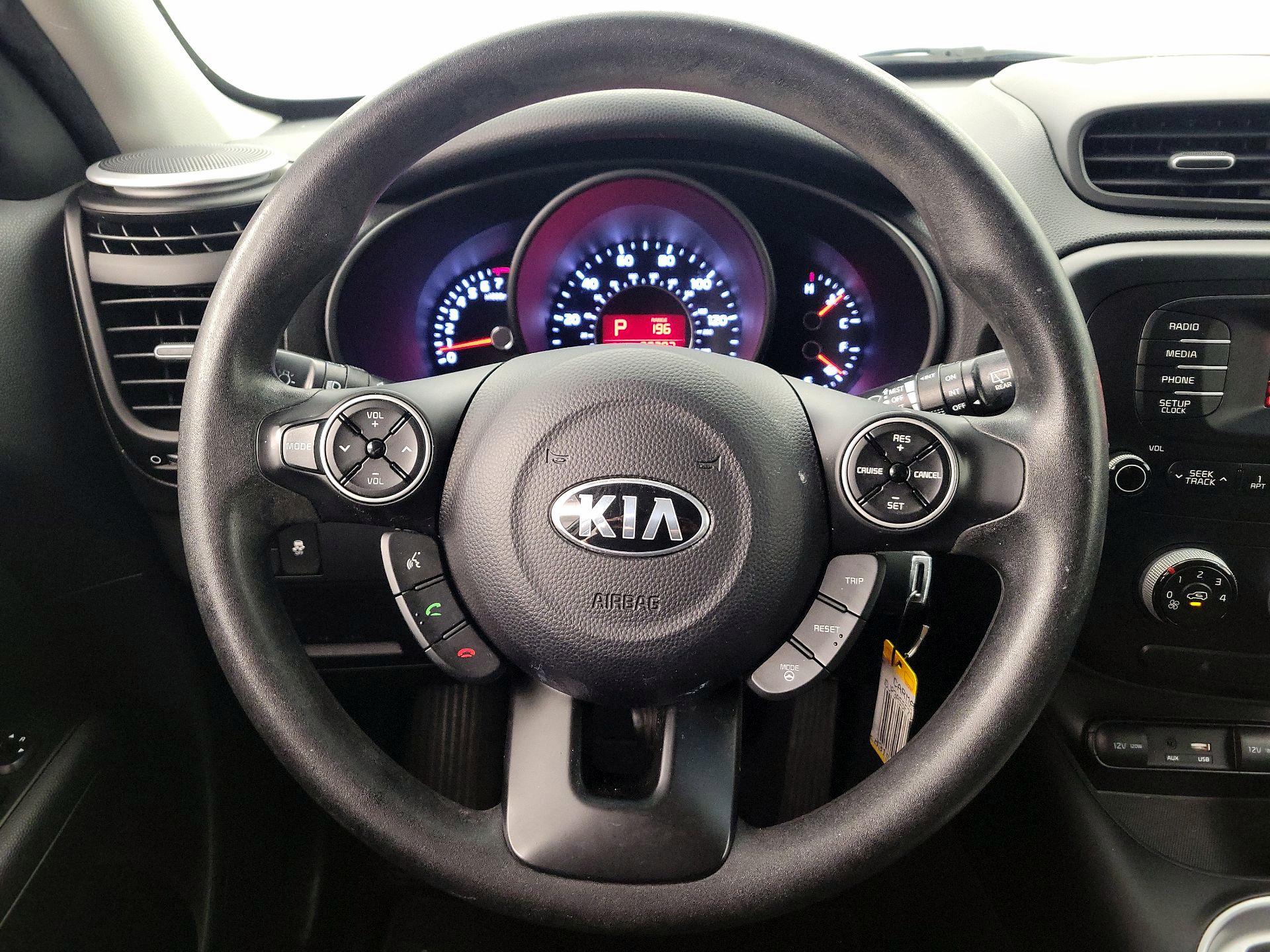 Thumbnail: 2015 Kia Soul - 10