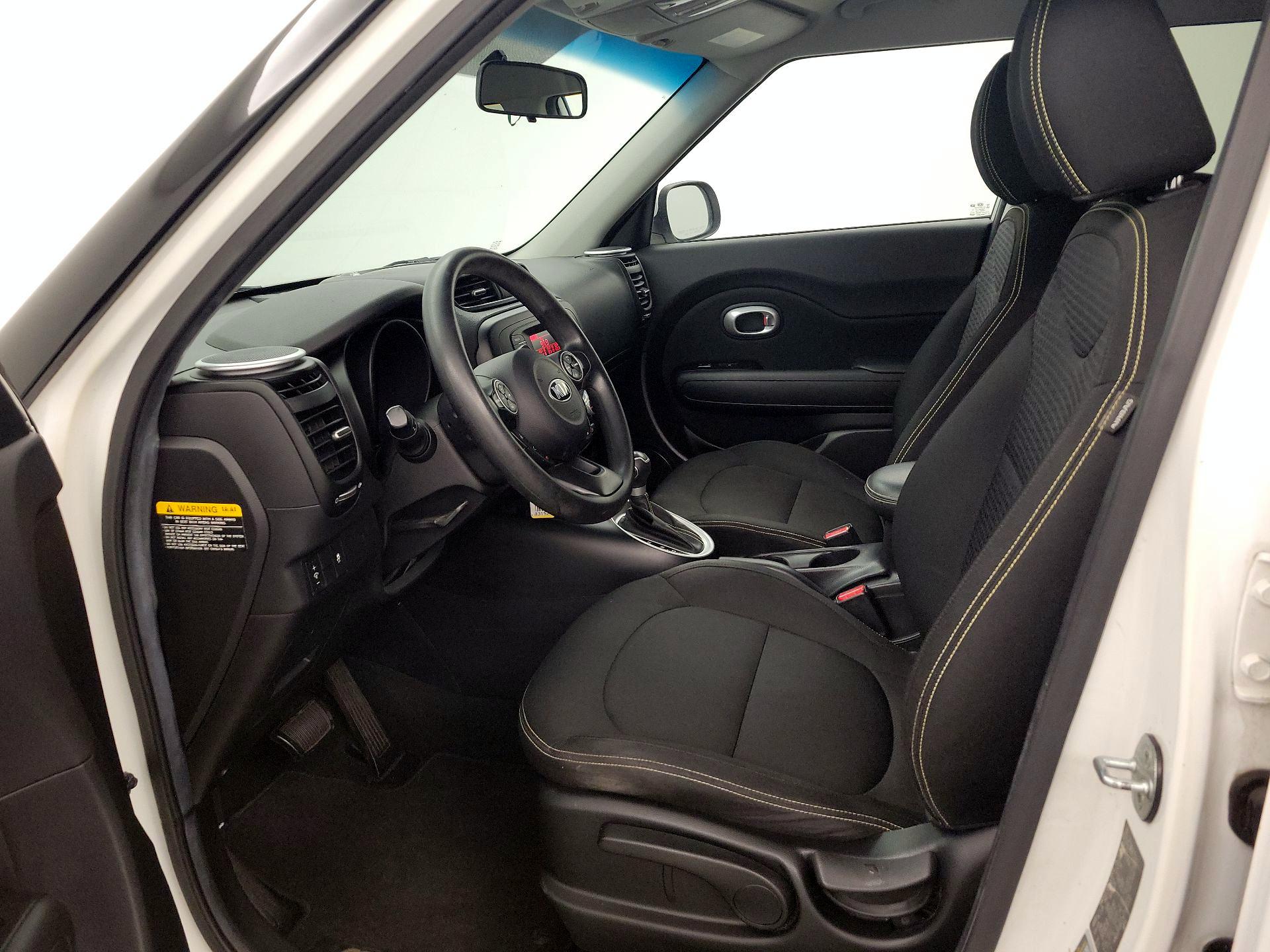 Thumbnail: 2015 Kia Soul - 11