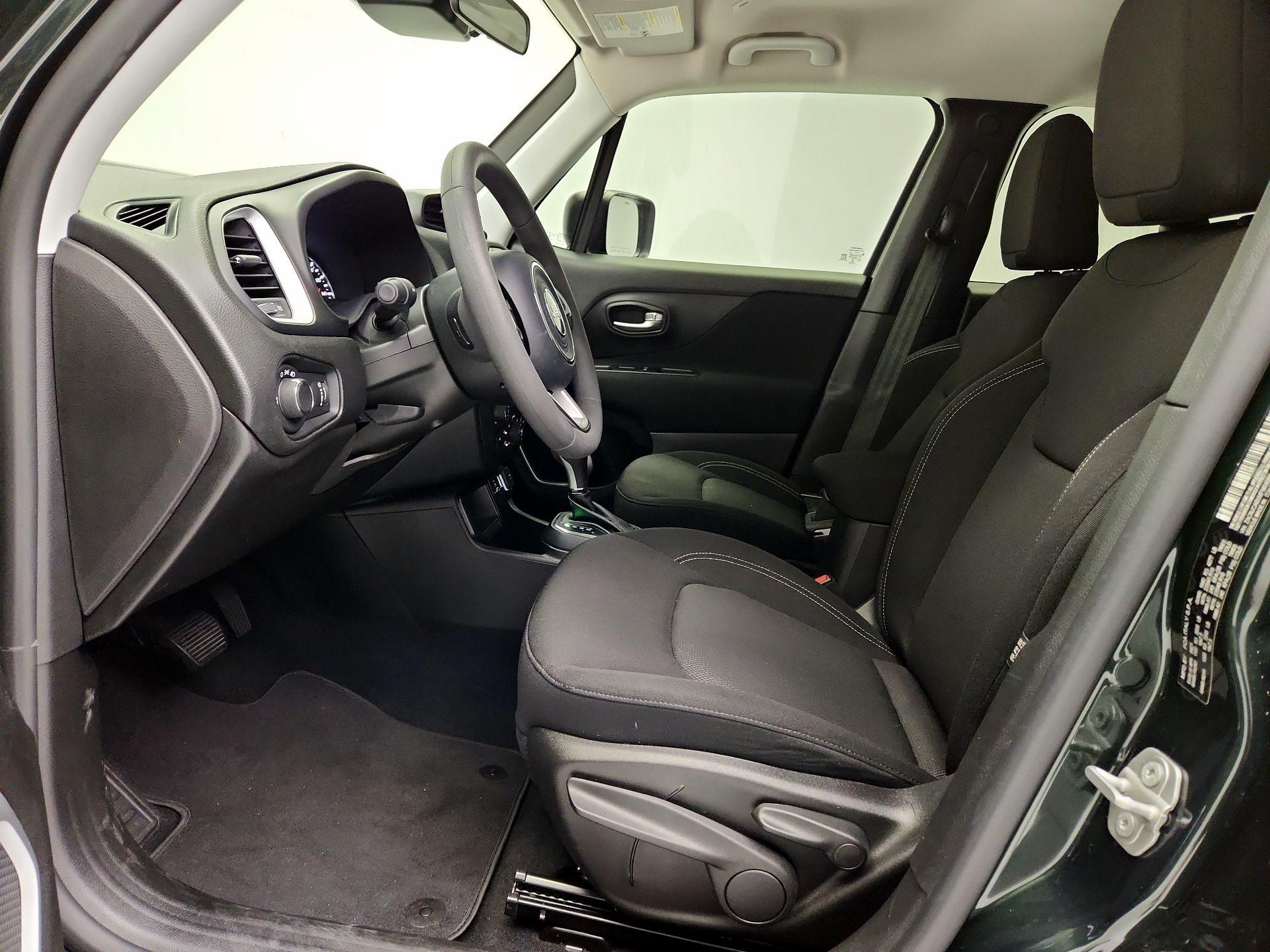 Thumbnail: 2021 Jeep Renegade - 11