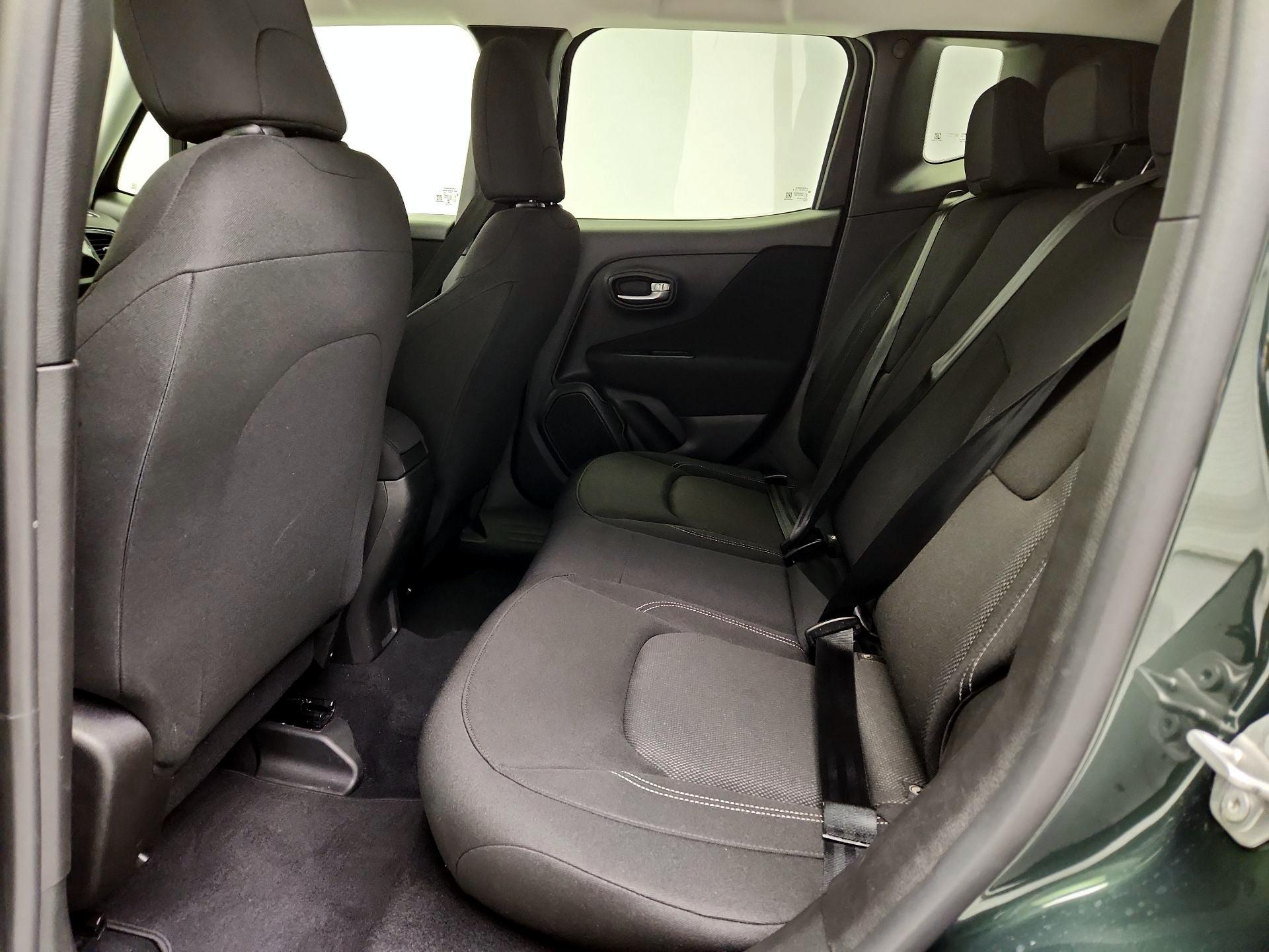 Thumbnail: 2021 Jeep Renegade - 20