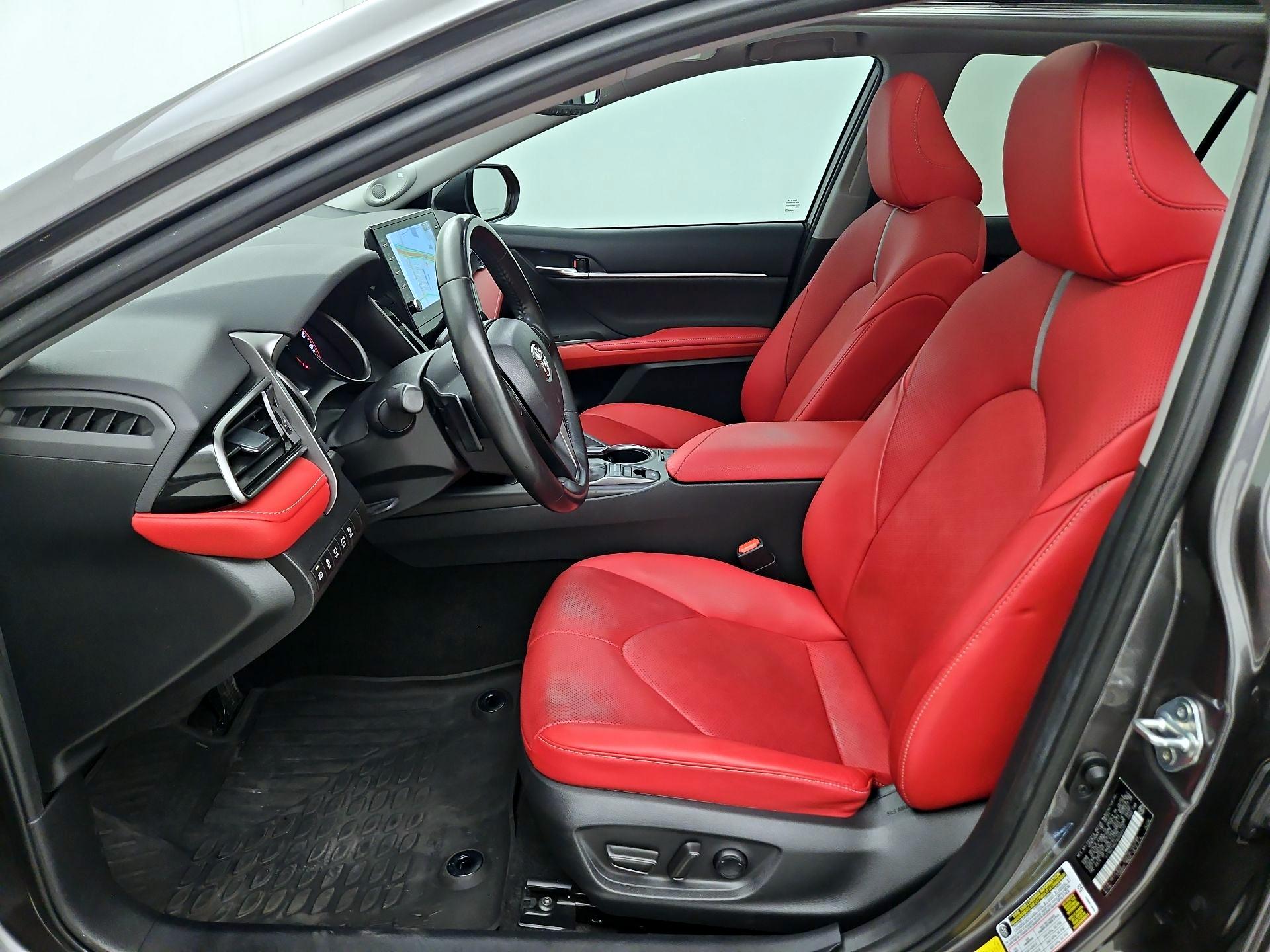 Thumbnail: 2022 Toyota Camry - 11