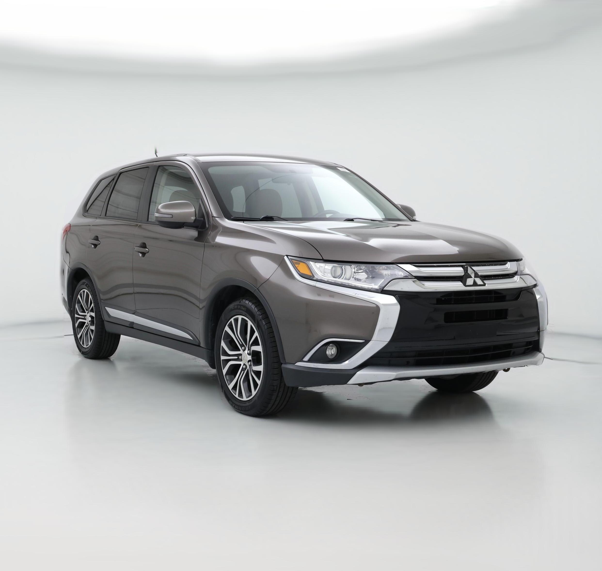 Thumbnail: 2016 Mitsubishi Outlander - 1