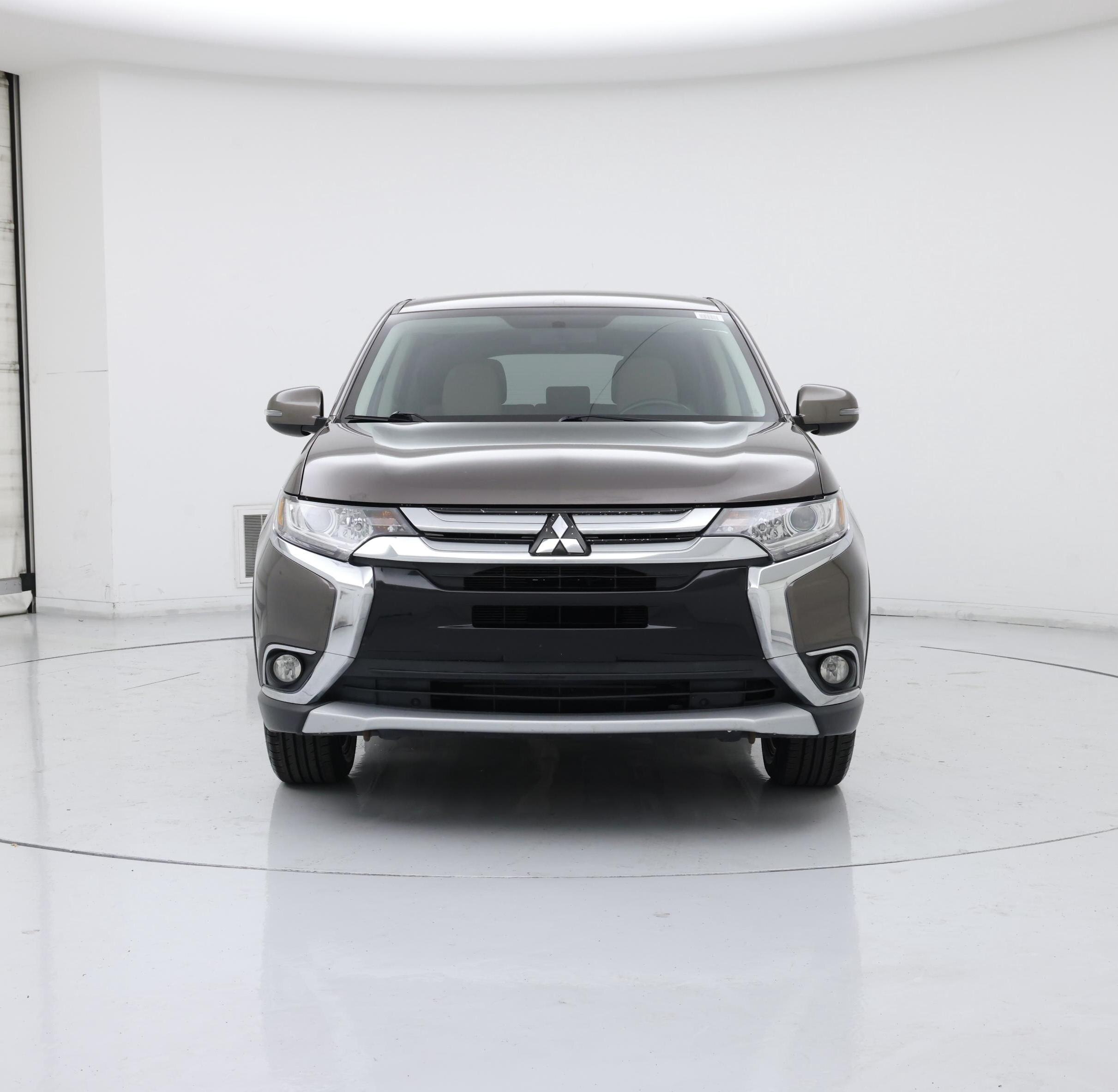 Thumbnail: 2016 Mitsubishi Outlander - 5