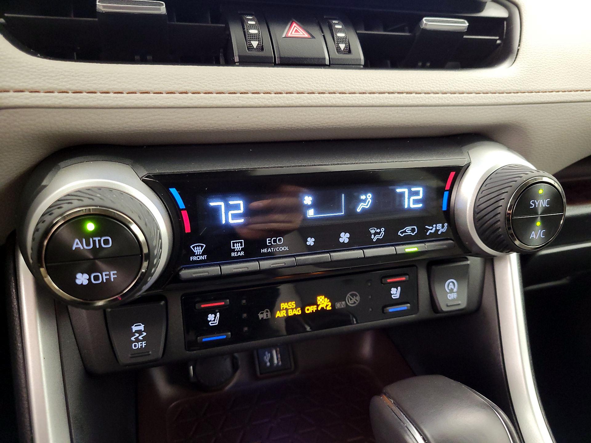 Thumbnail: 2025 Toyota RAV4 - 16