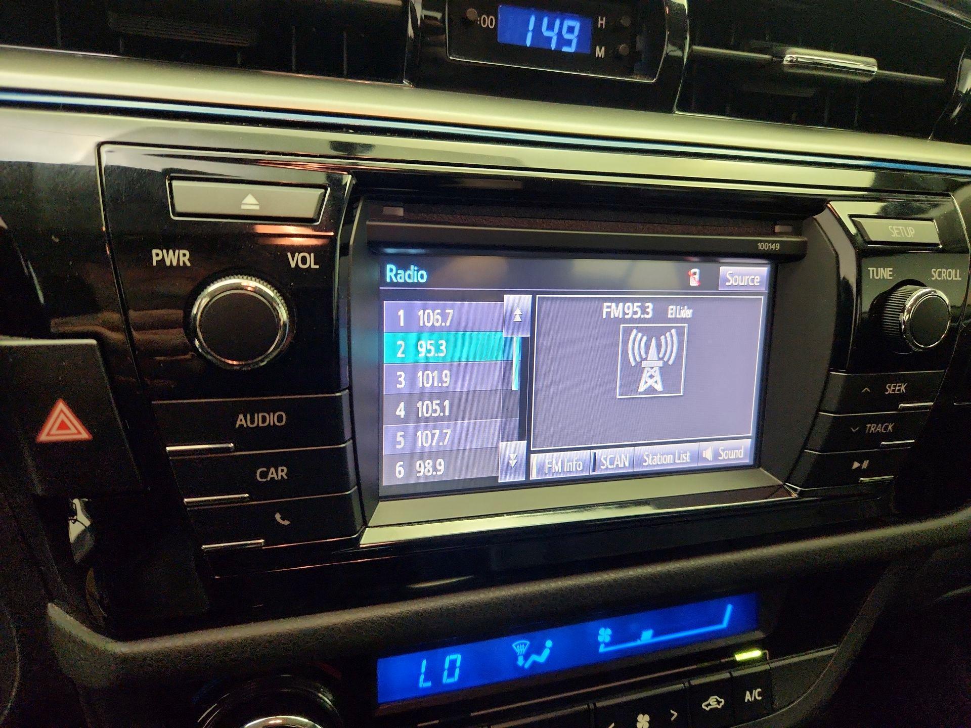 Thumbnail: 2014 Toyota Corolla - 15