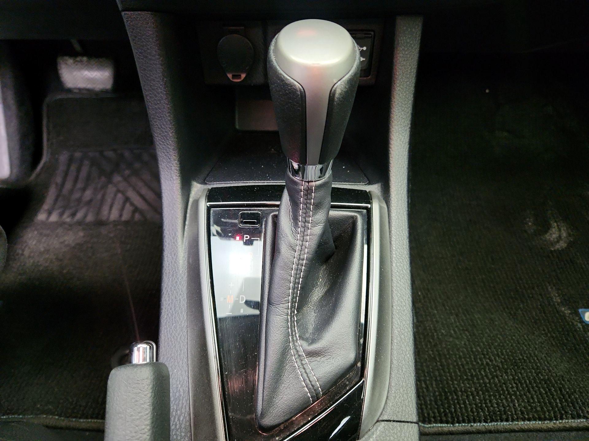 Thumbnail: 2014 Toyota Corolla - 17