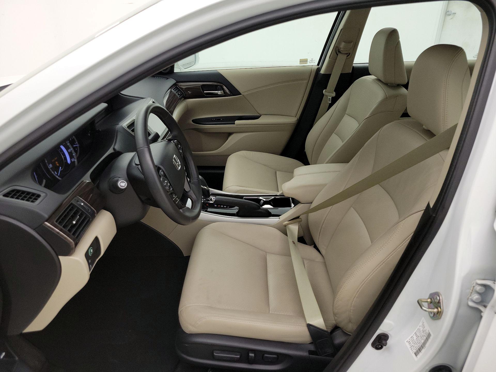 Thumbnail: 2017 Honda Accord - 11