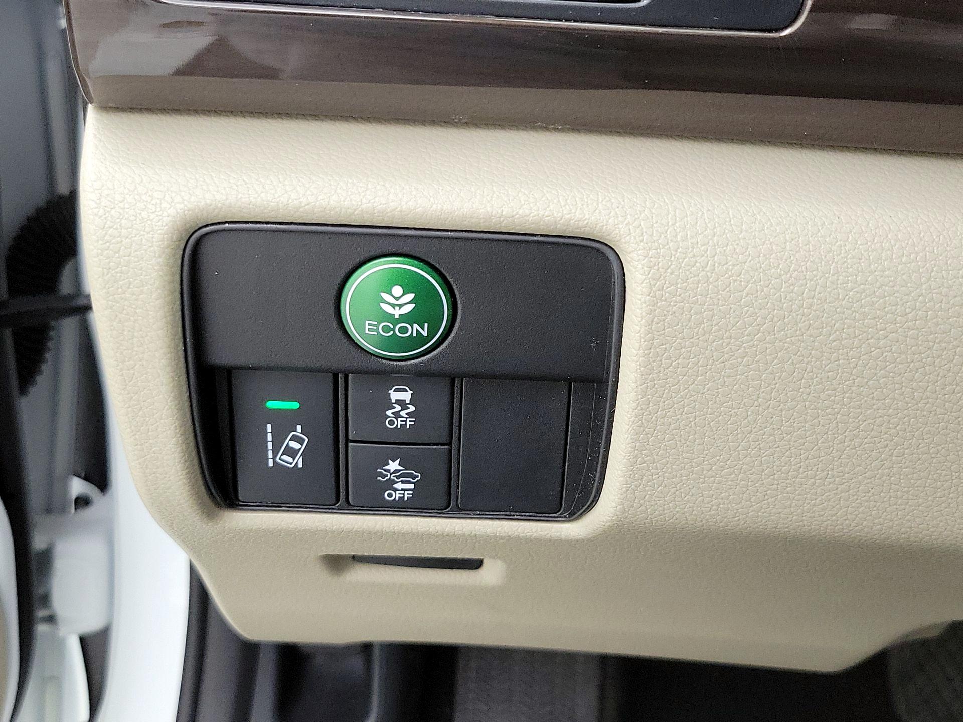 Thumbnail: 2017 Honda Accord - 13