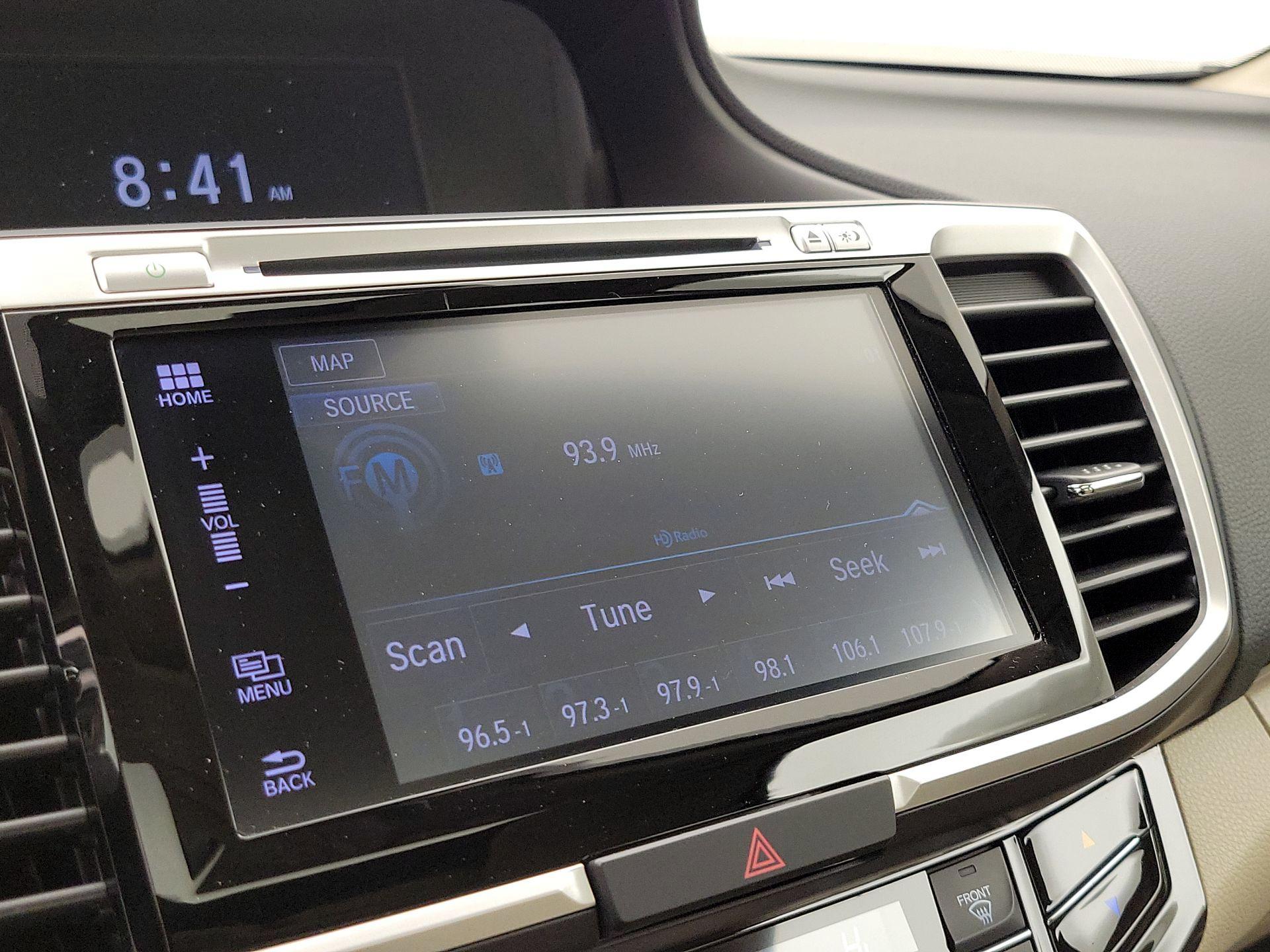 Thumbnail: 2017 Honda Accord - 16