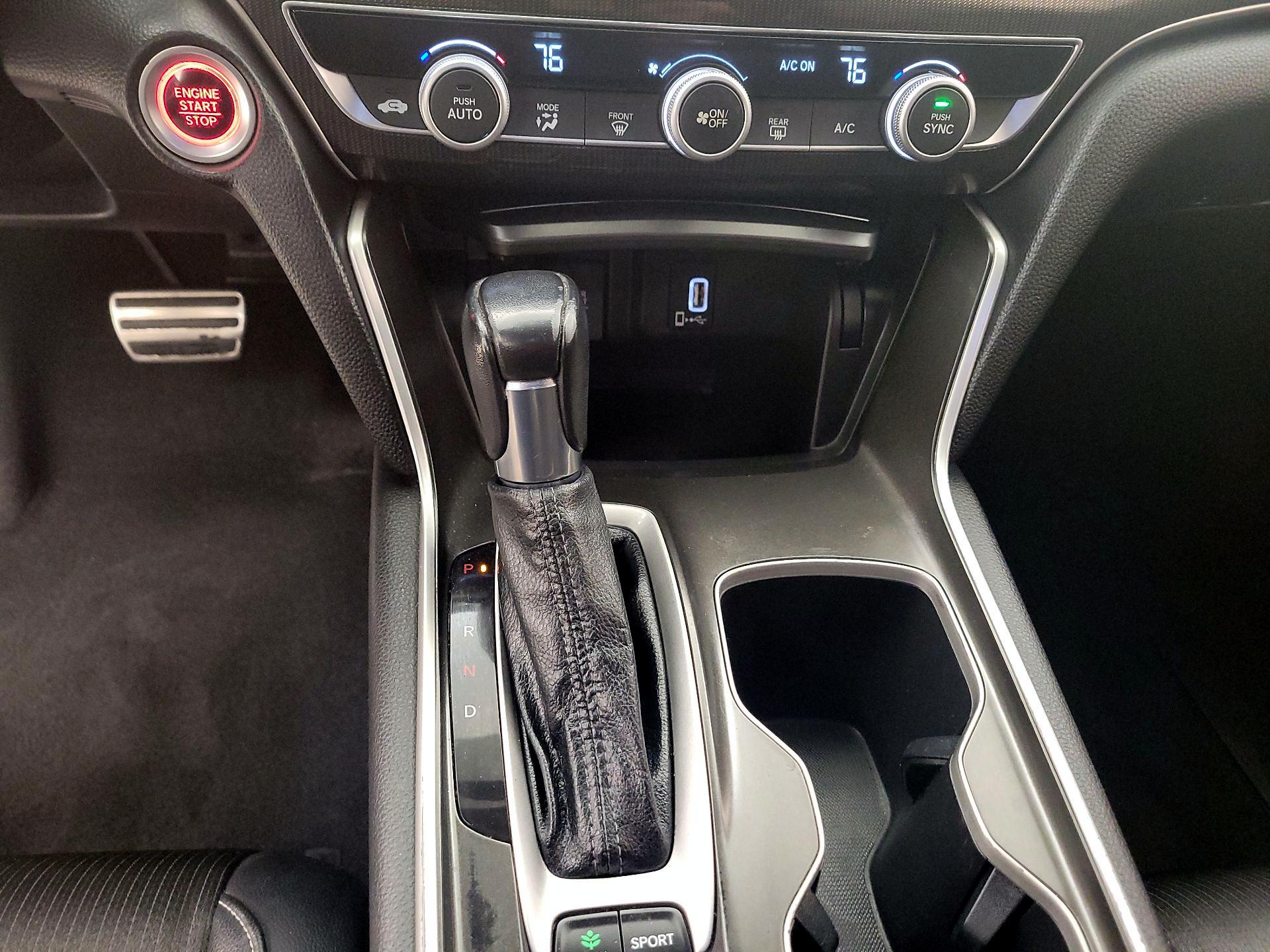 Thumbnail: 2018 Honda Accord - 17