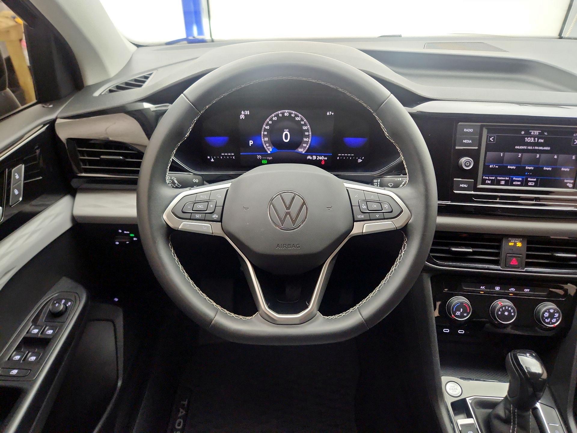 Thumbnail: 2023 Volkswagen Taos - 10