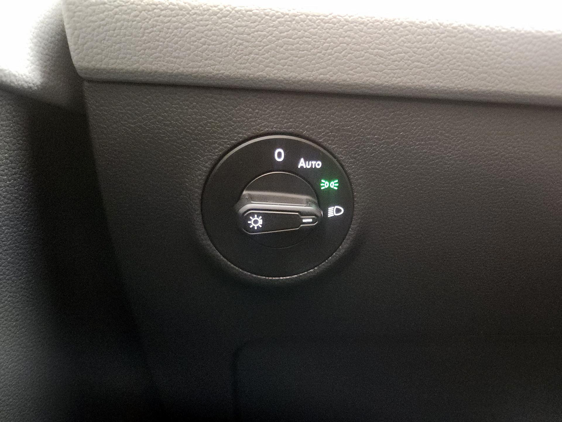 Thumbnail: 2023 Volkswagen Taos - 13