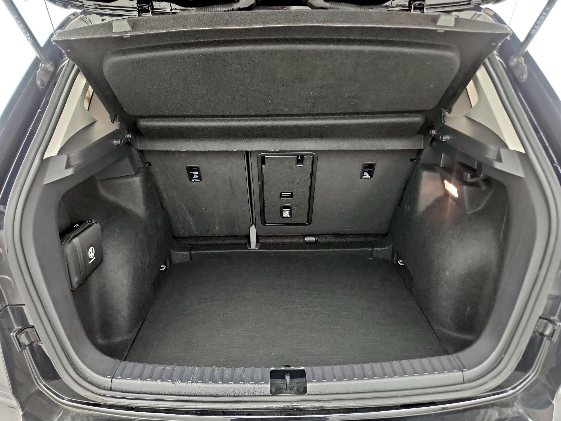 Thumbnail: 2023 Volkswagen Taos - 19