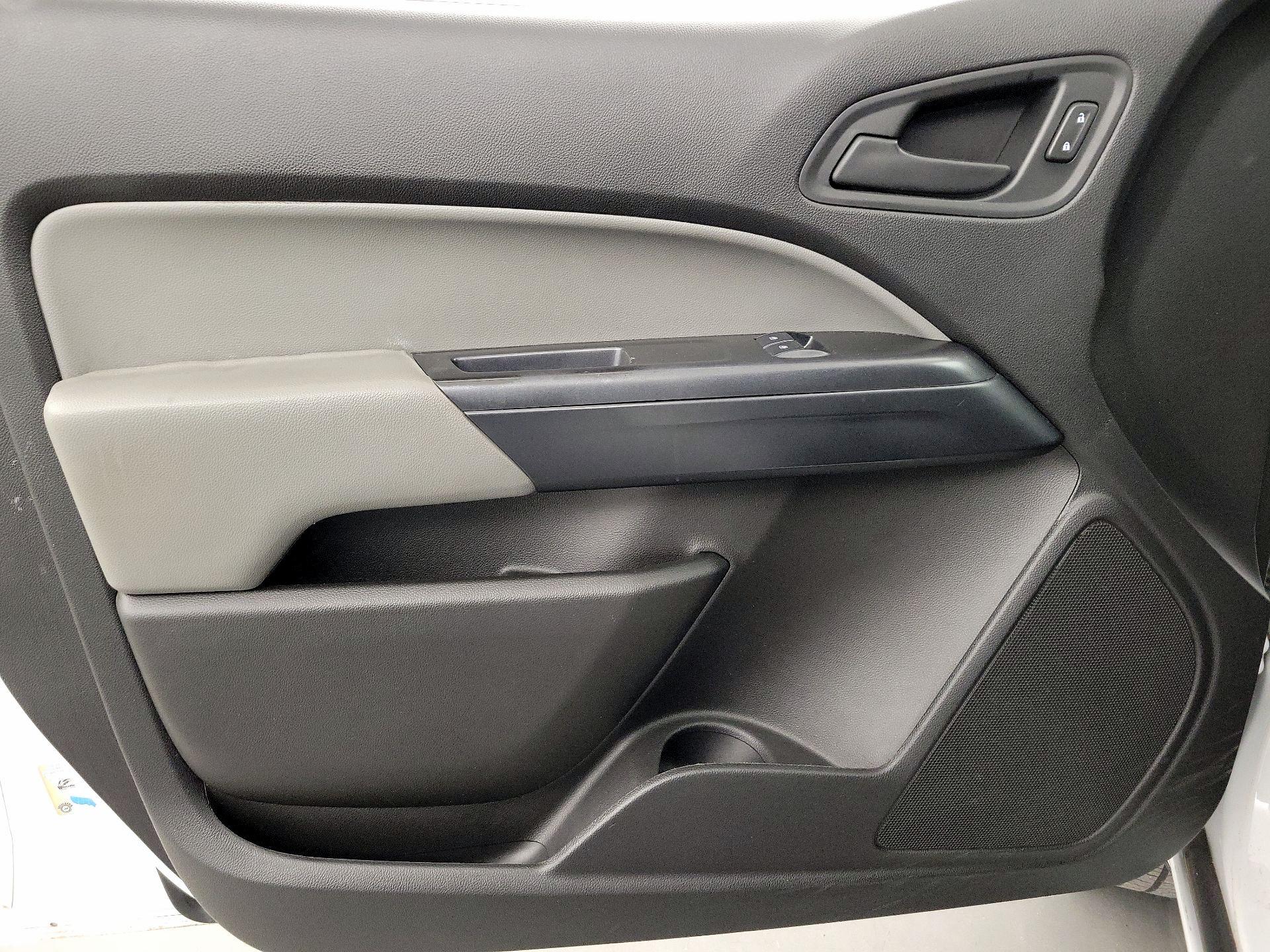 Thumbnail: 2019 Chevrolet Colorado - 12