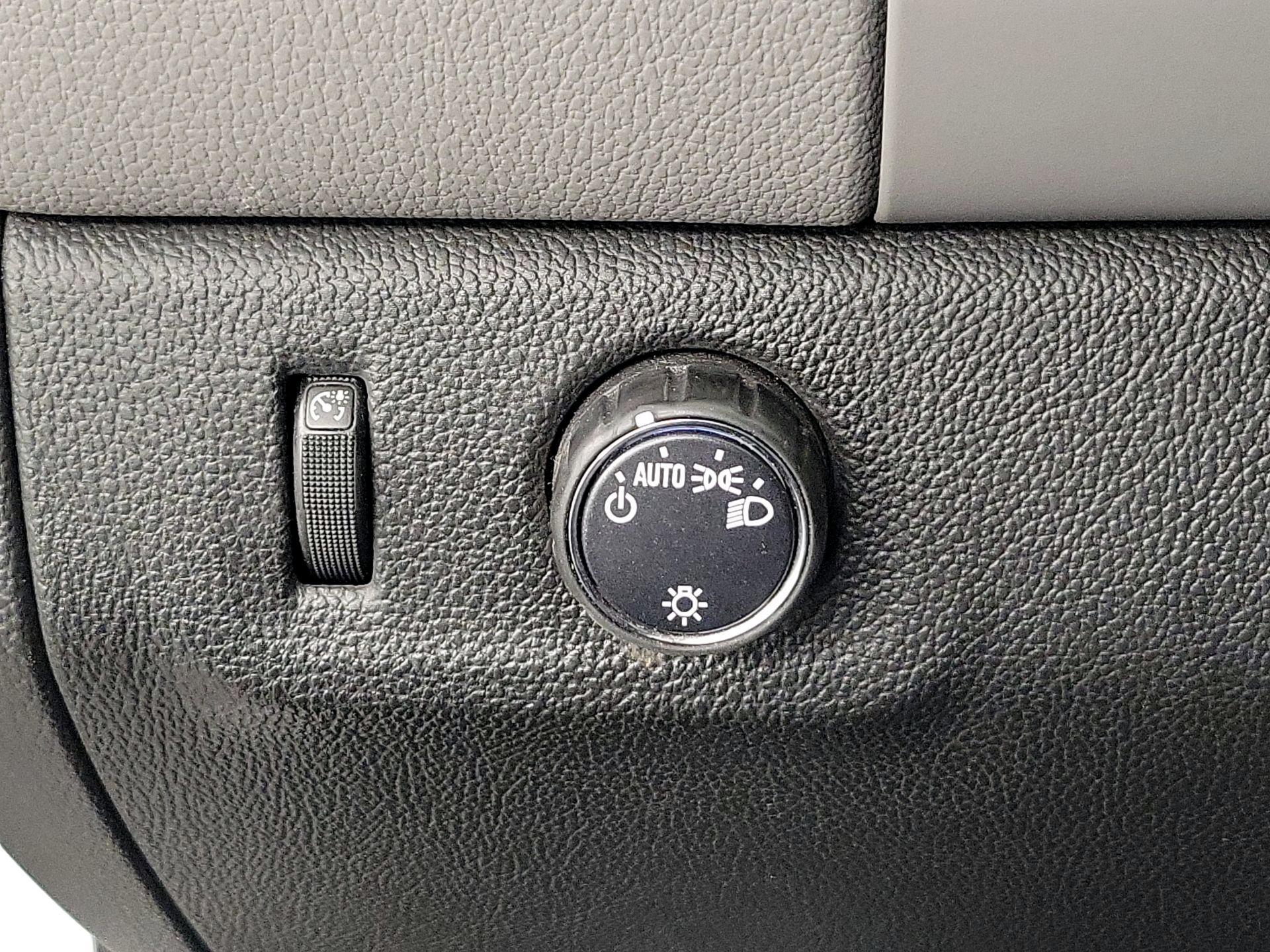 Thumbnail: 2019 Chevrolet Colorado - 13