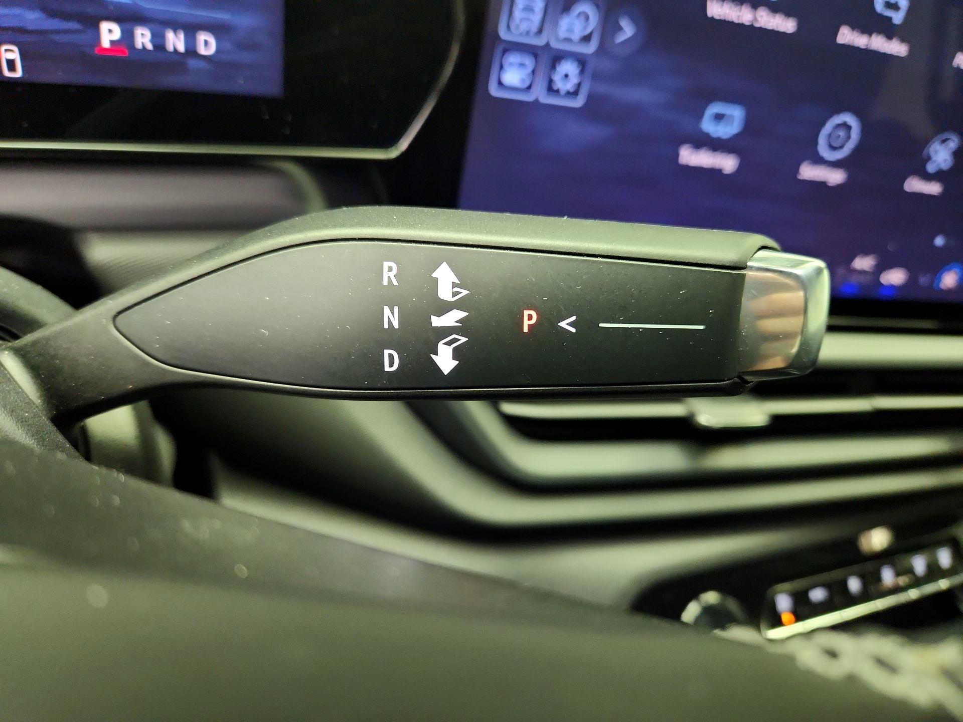 Thumbnail: 2025 Chevrolet Silverado EV - 18