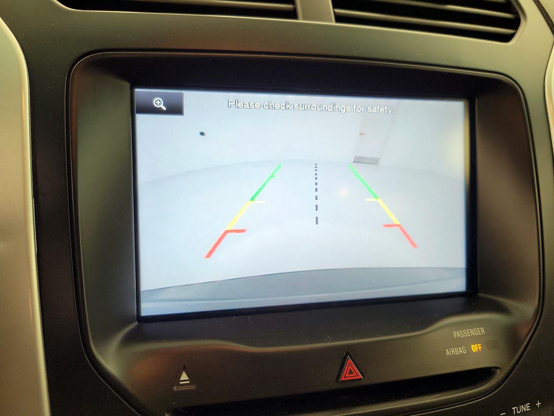 Thumbnail: 2015 Ford Explorer - 15