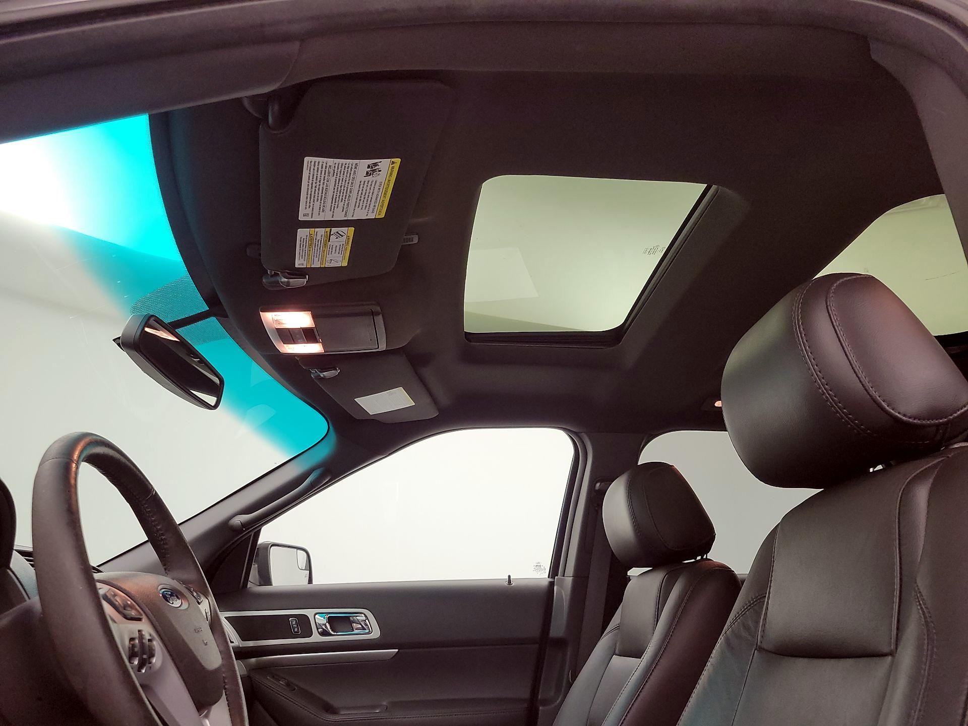 Thumbnail: 2015 Ford Explorer - 20