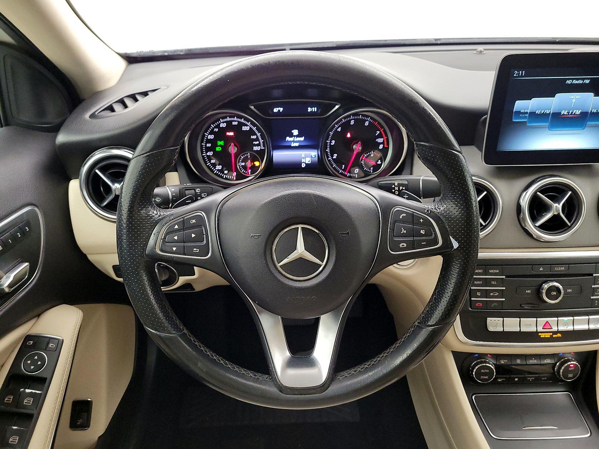 Thumbnail: 2018 Mercedes-Benz GLA - 10