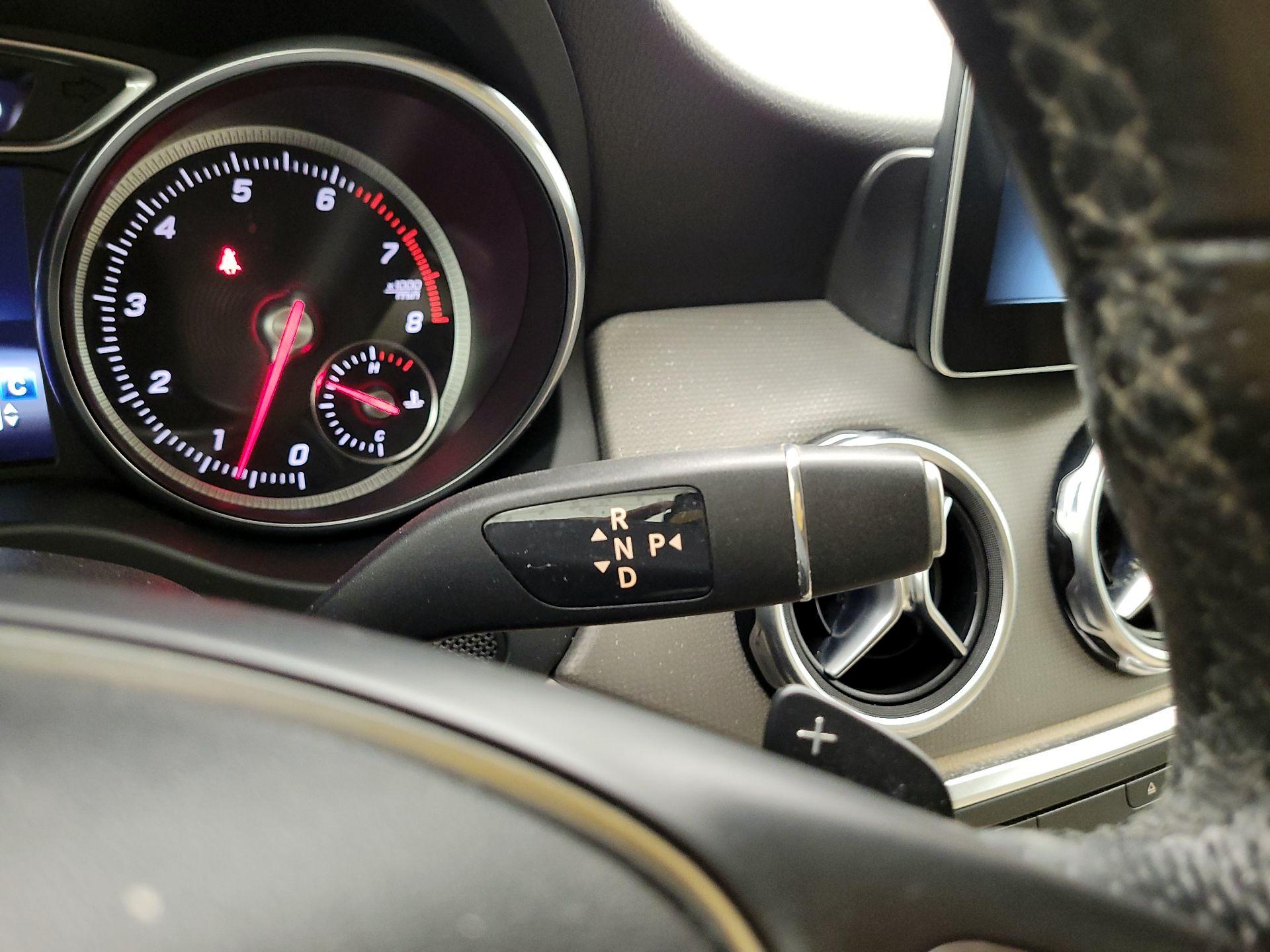Thumbnail: 2018 Mercedes-Benz GLA - 17