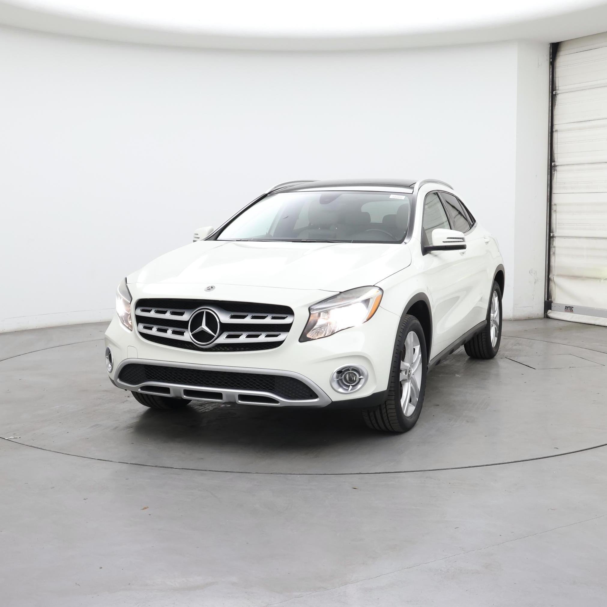 Thumbnail: 2018 Mercedes-Benz GLA - 4