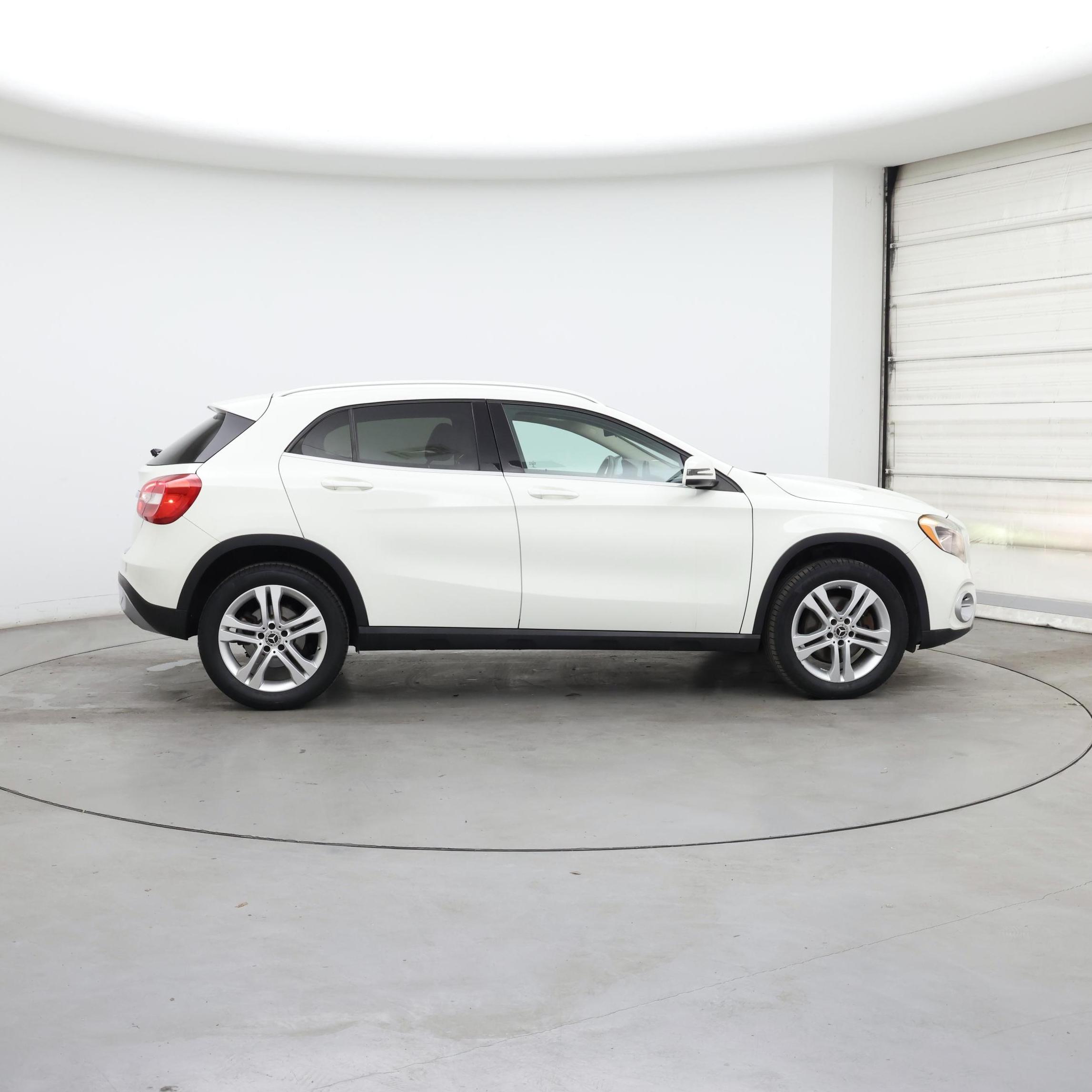 Thumbnail: 2018 Mercedes-Benz GLA - 7