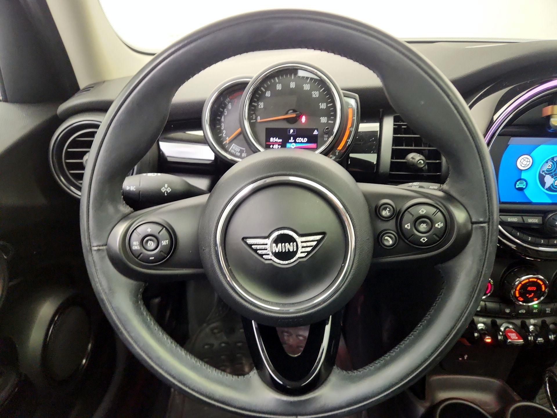 Thumbnail: 2019 MINI Cooper Hardtop - 10