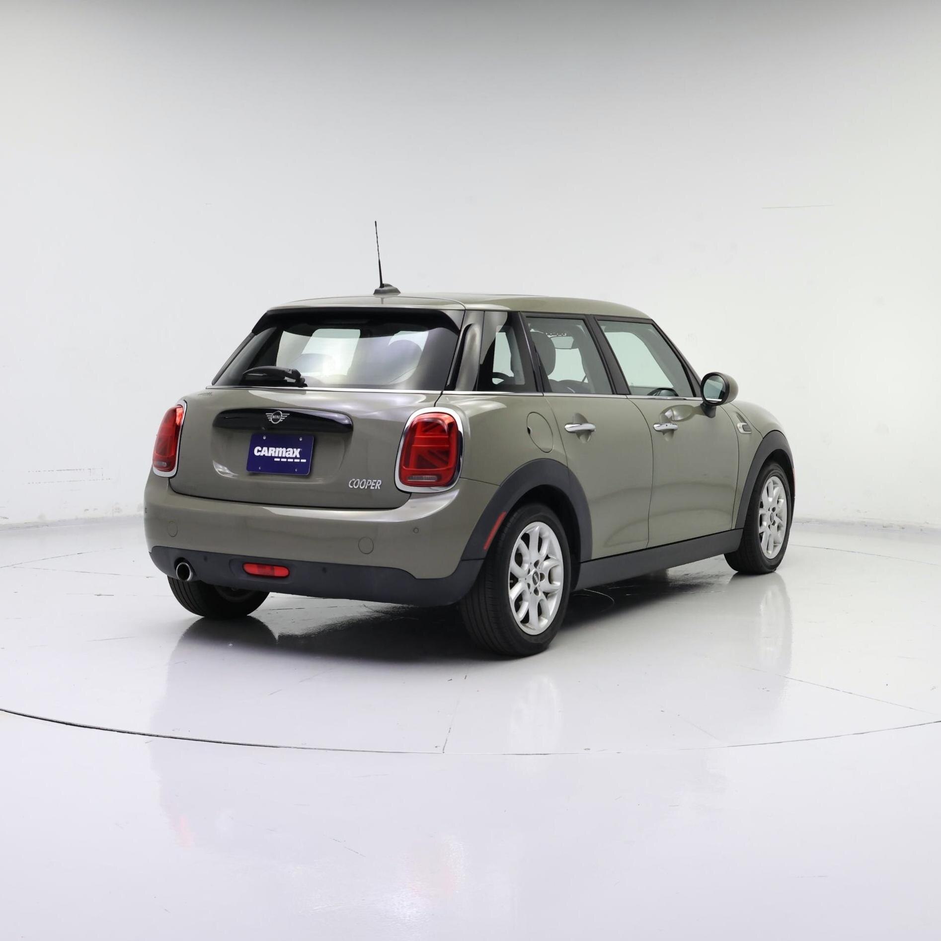 Thumbnail: 2019 MINI Cooper Hardtop - 8