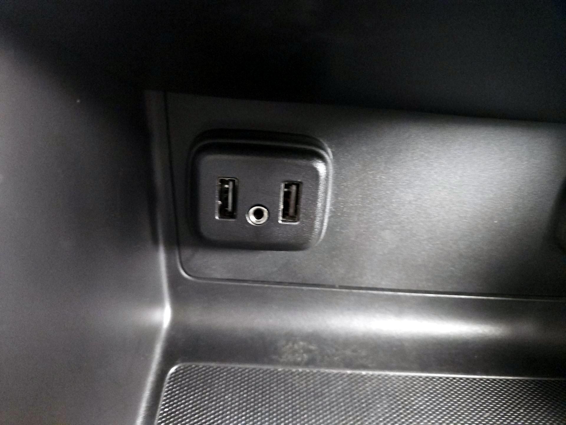 Thumbnail: 2022 Chevrolet Colorado - 18