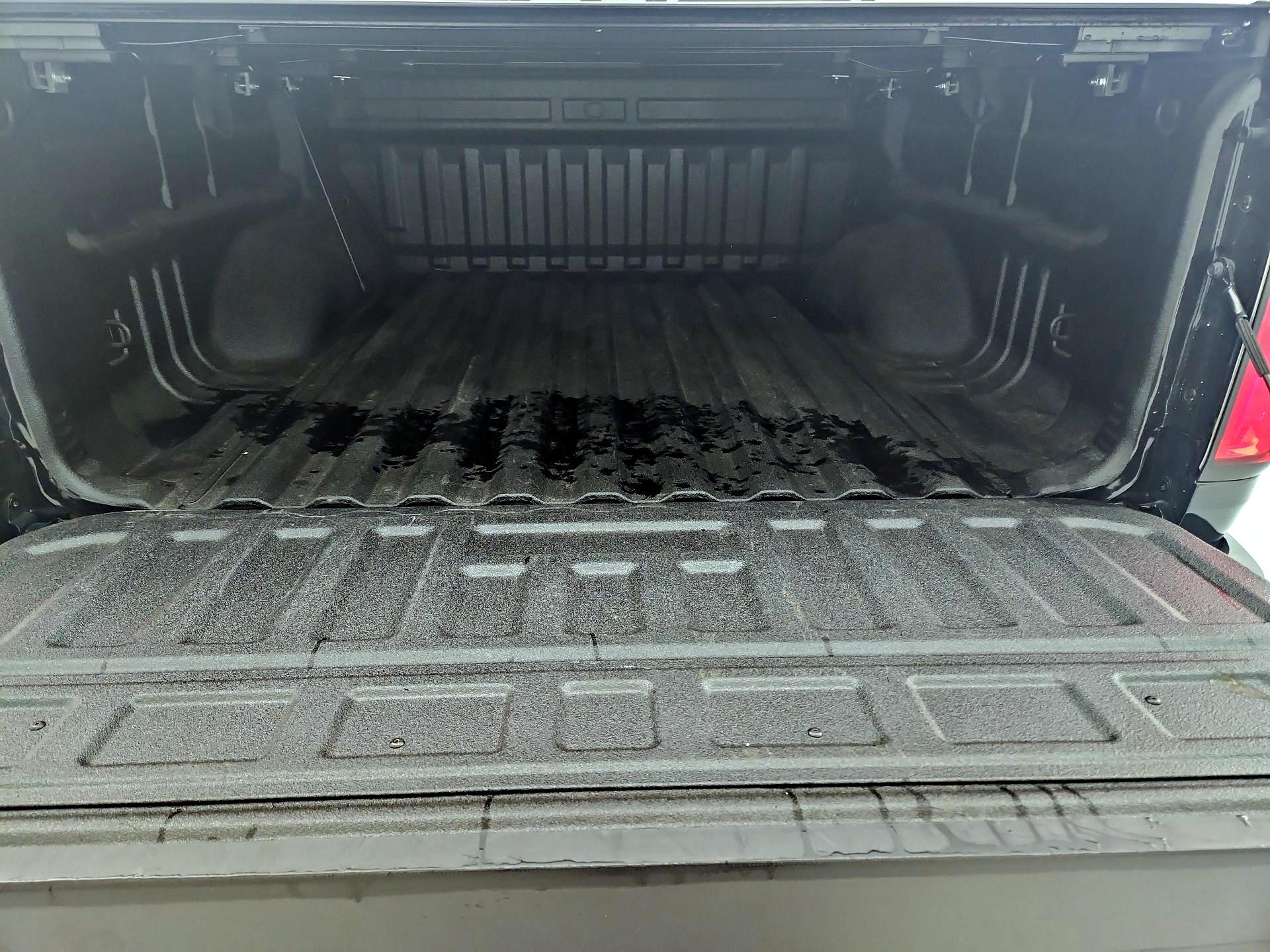 Thumbnail: 2022 Chevrolet Colorado - 20