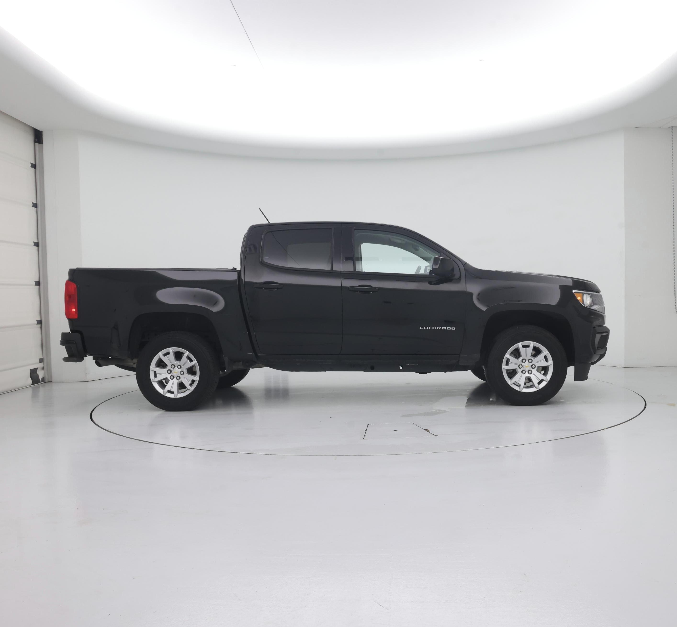 Thumbnail: 2022 Chevrolet Colorado - 7