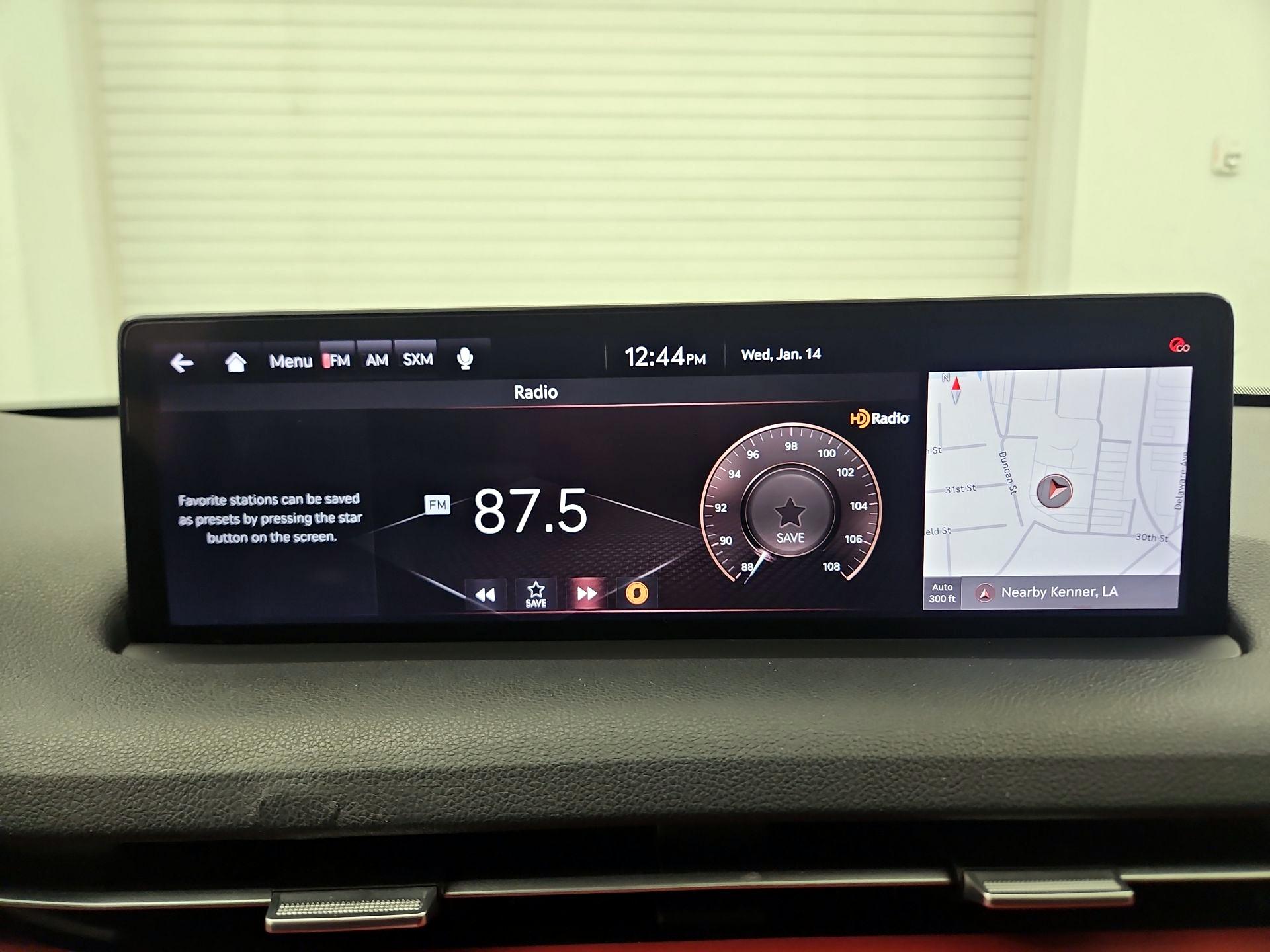 Thumbnail: 2022 Genesis GV70 - 15