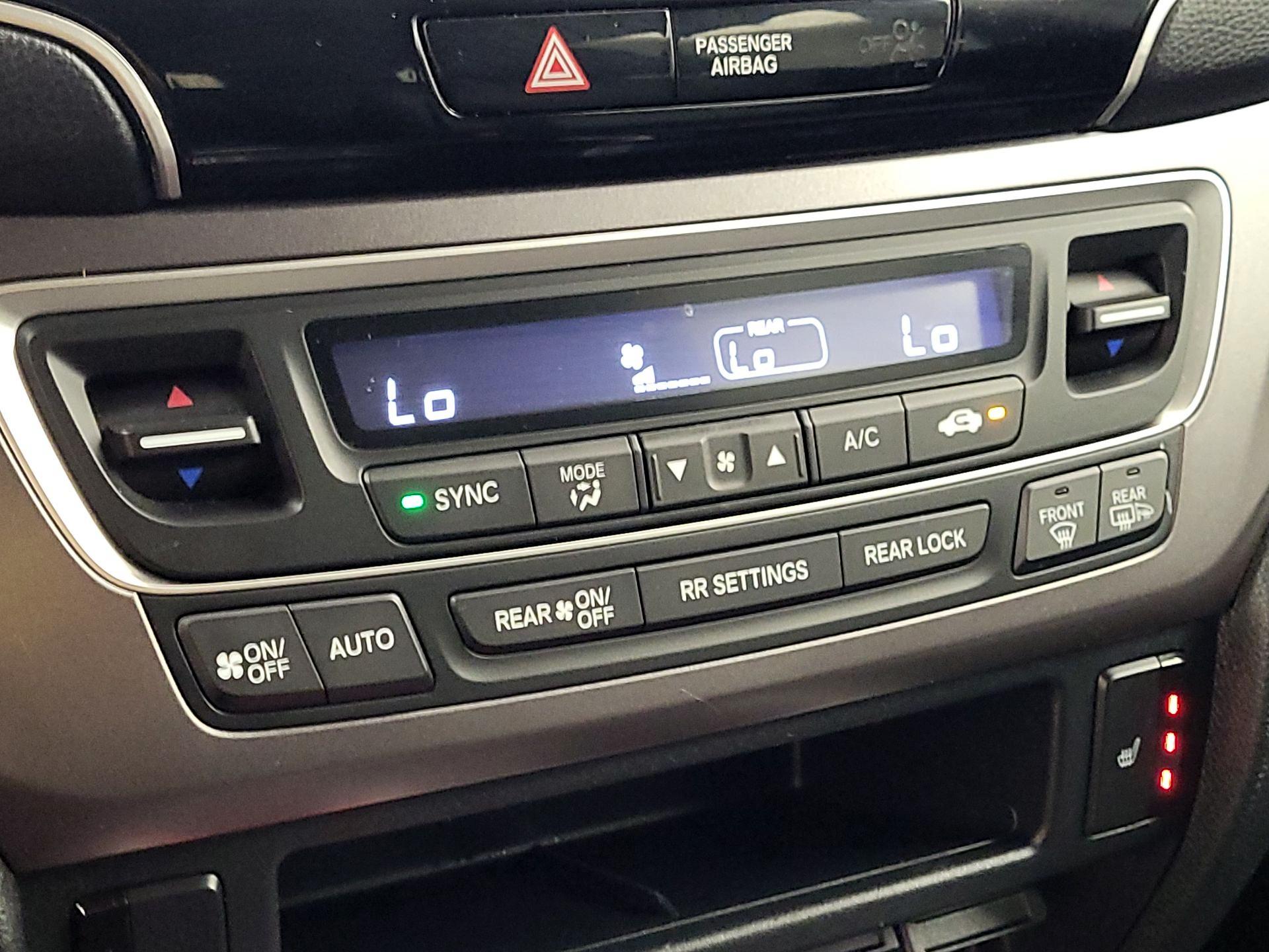 Thumbnail: 2022 Honda Pilot - 16