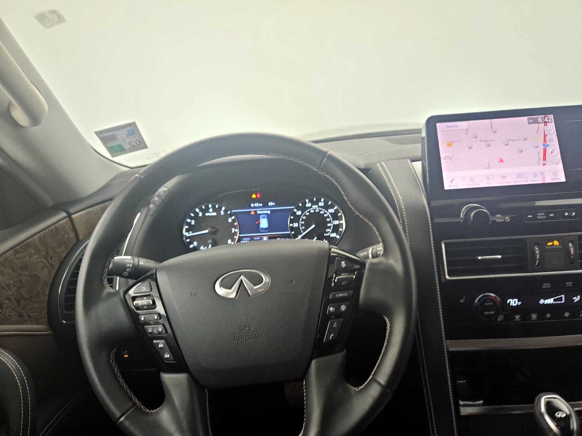 Thumbnail: 2023 INFINITI QX80 - 10