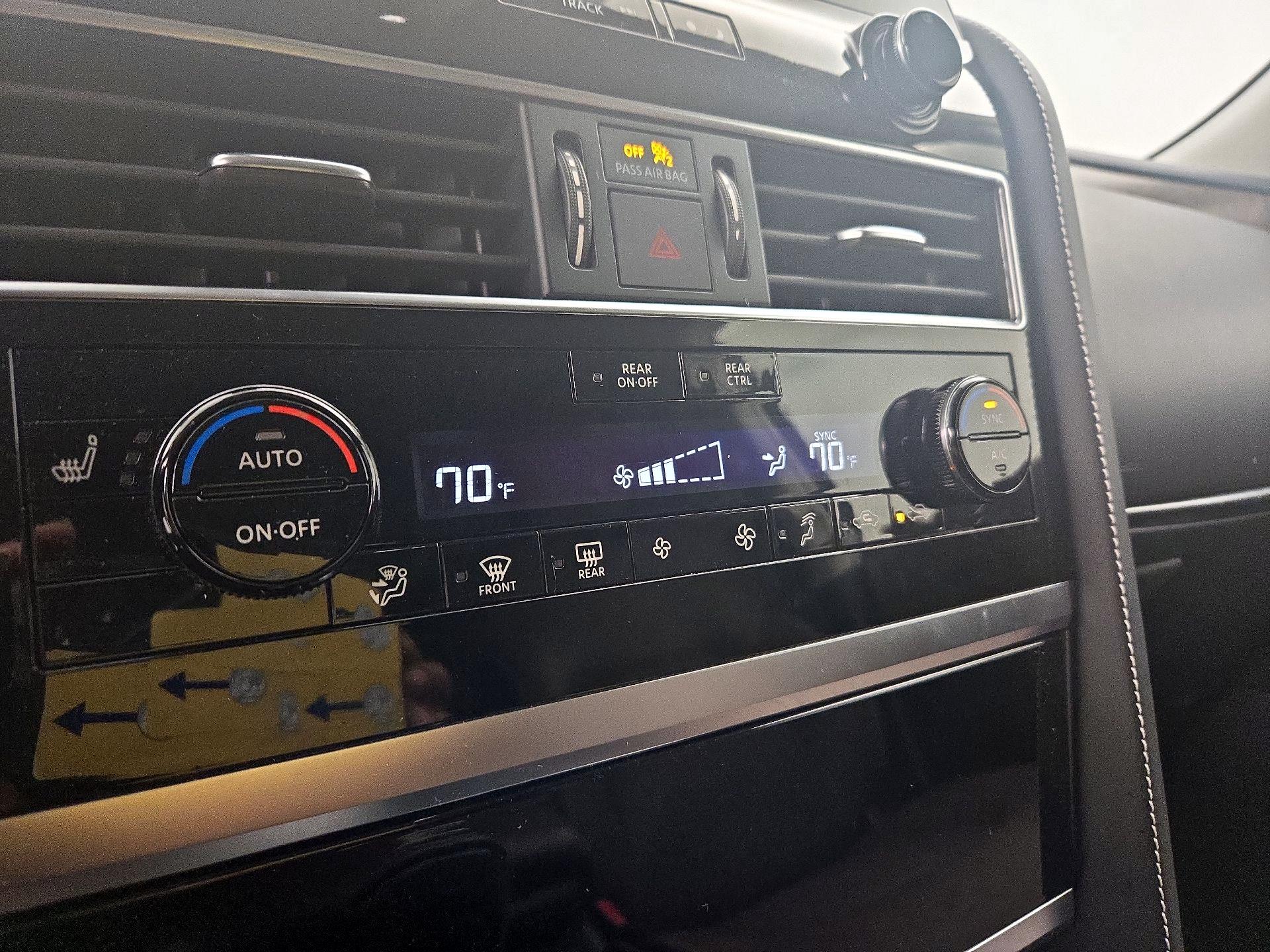 Thumbnail: 2023 INFINITI QX80 - 17