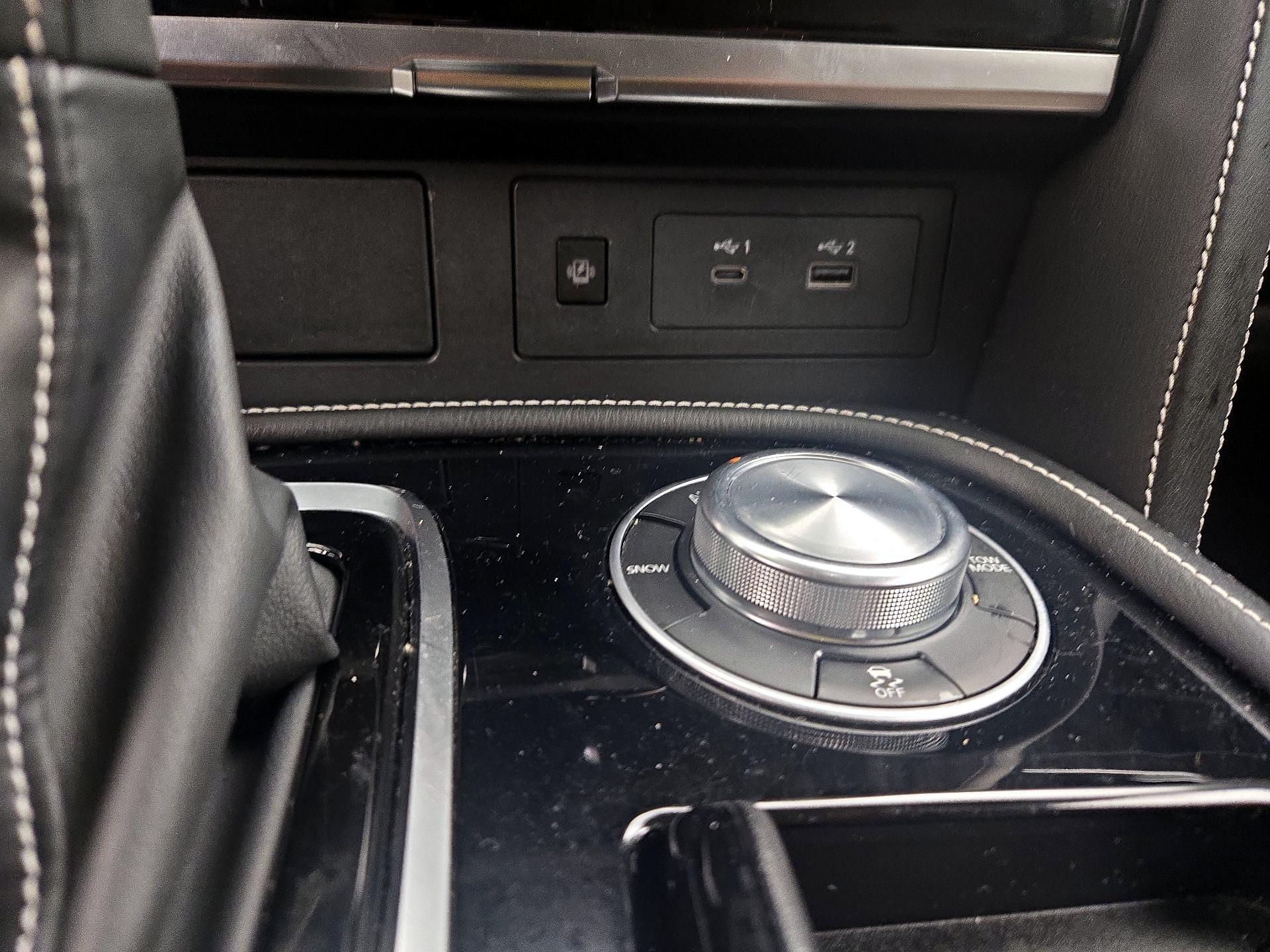 Thumbnail: 2023 INFINITI QX80 - 19