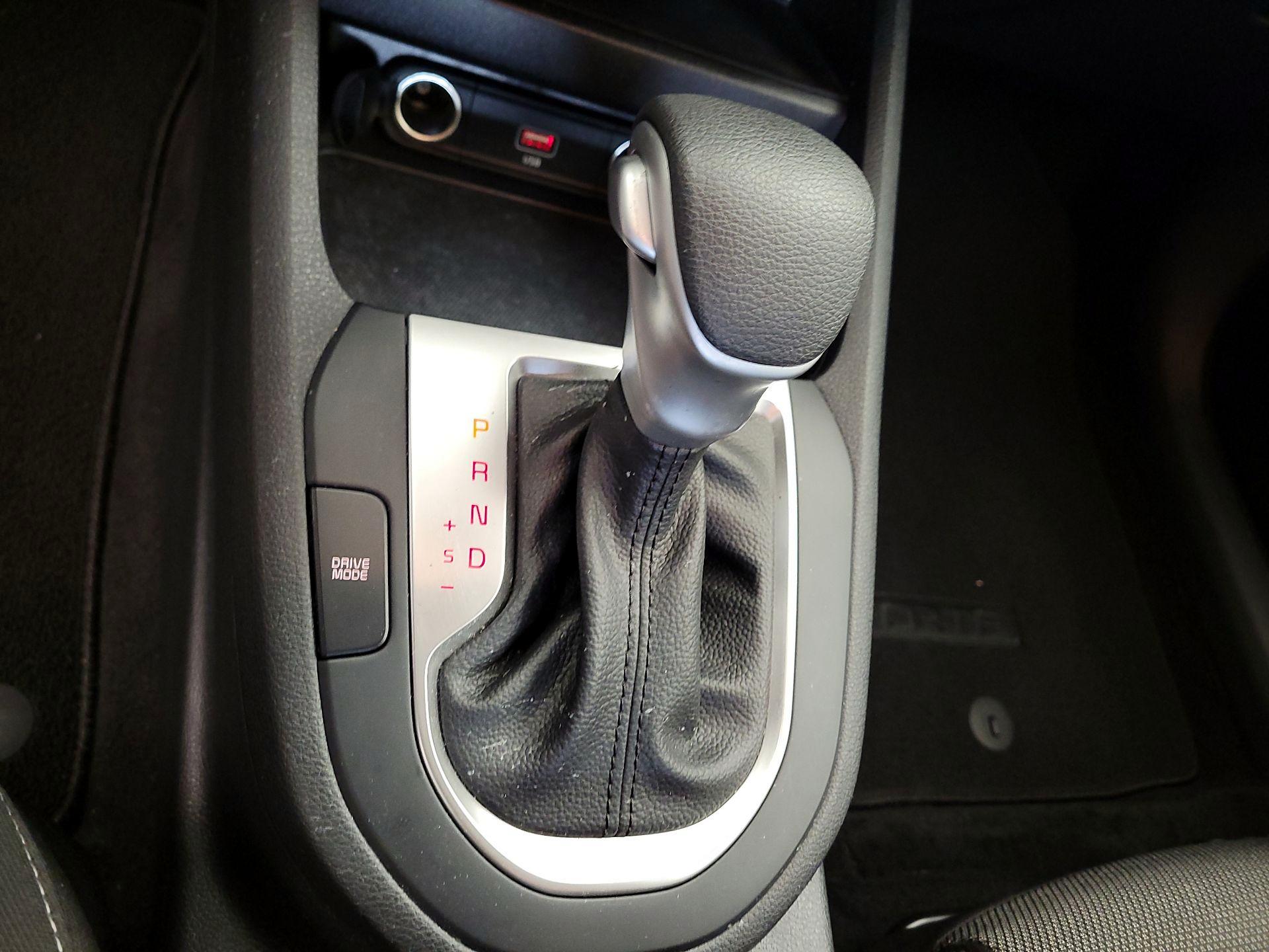 Thumbnail: 2022 Kia Forte - 15