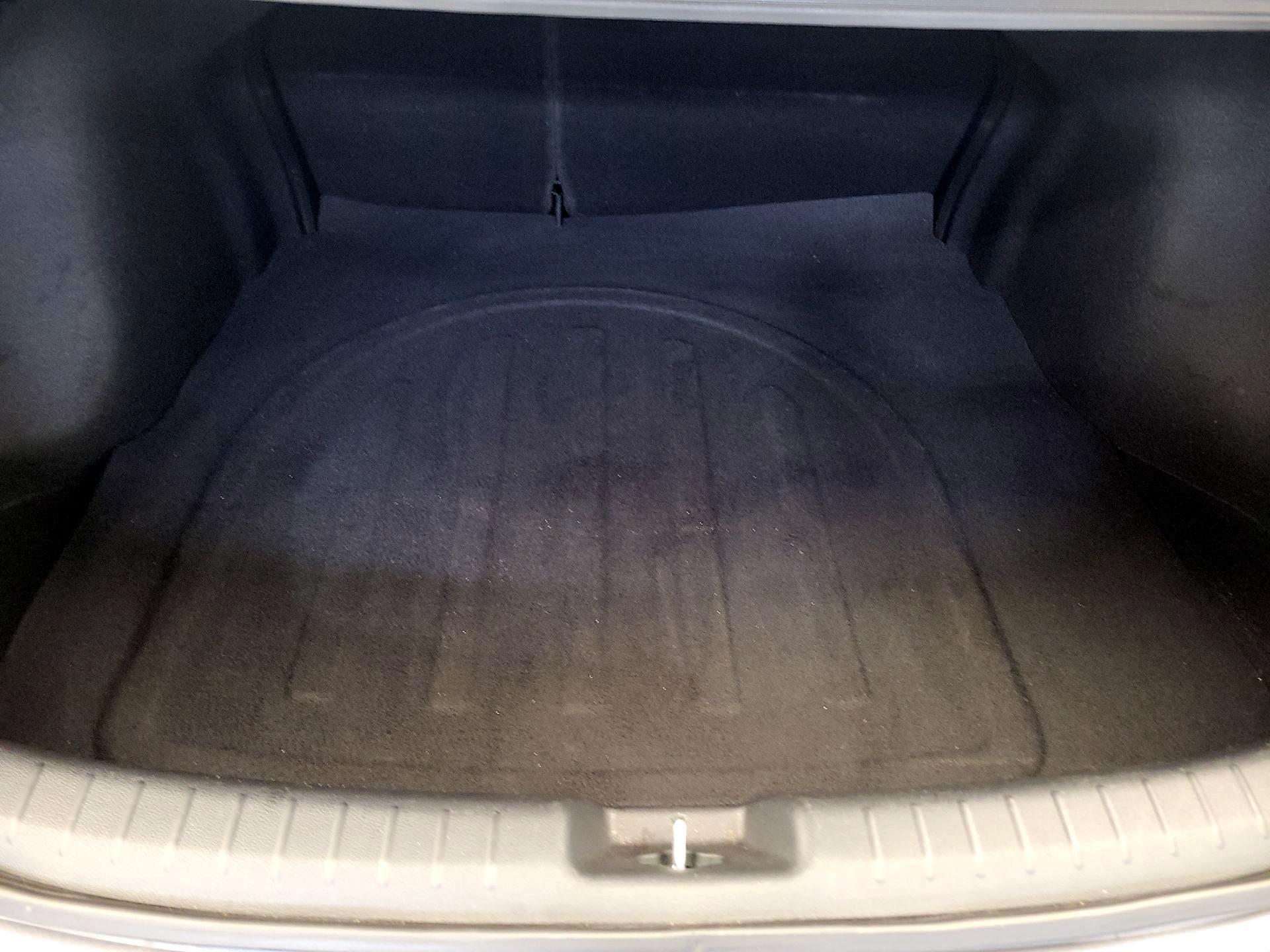 Thumbnail: 2022 Kia Forte - 16